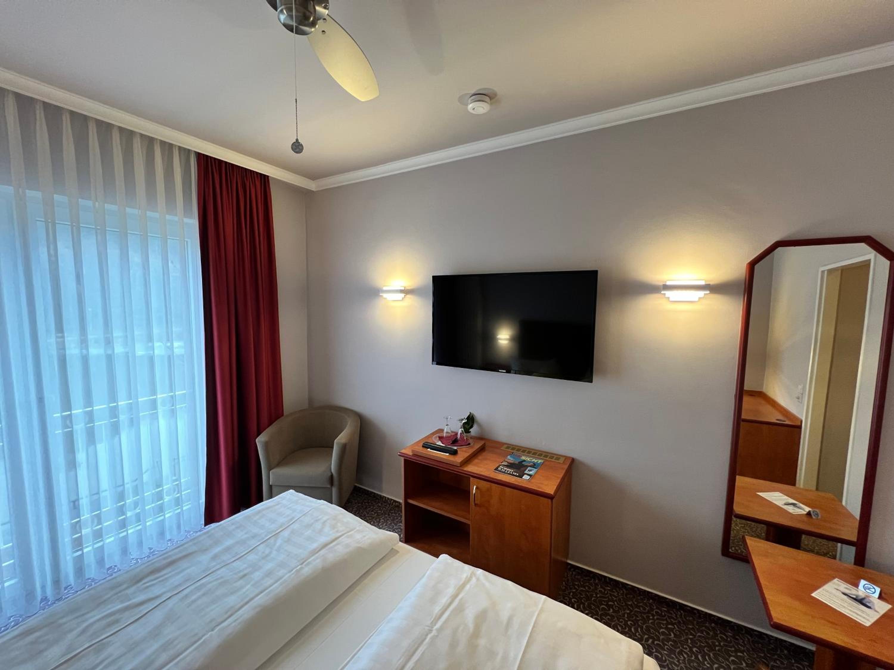 Deluxe Double Room - Photo 2