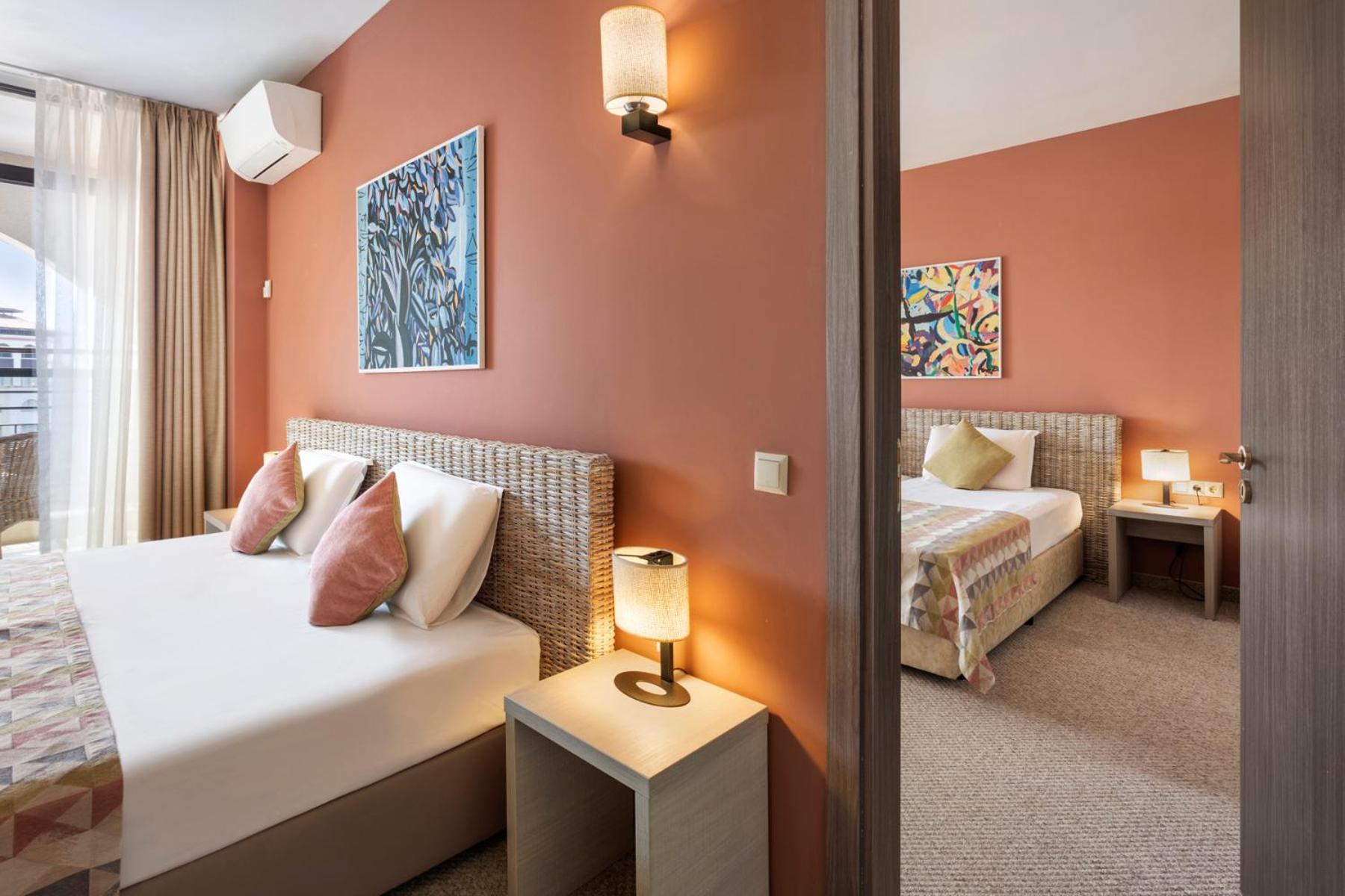 Family Suite (2 Adults + 2 Children)