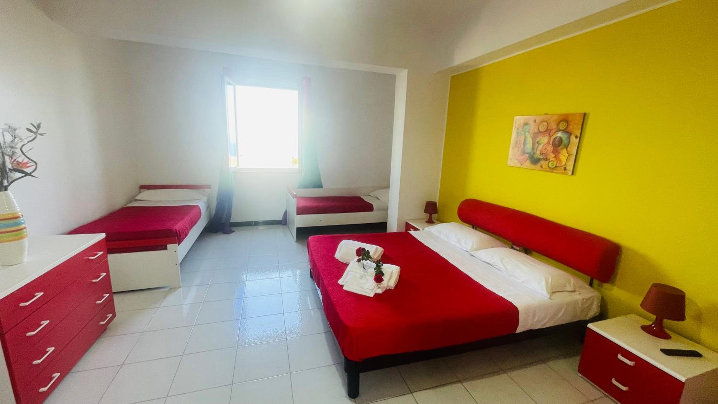 Two-Bedroom Apartment with Terrace and Sea View photo 3