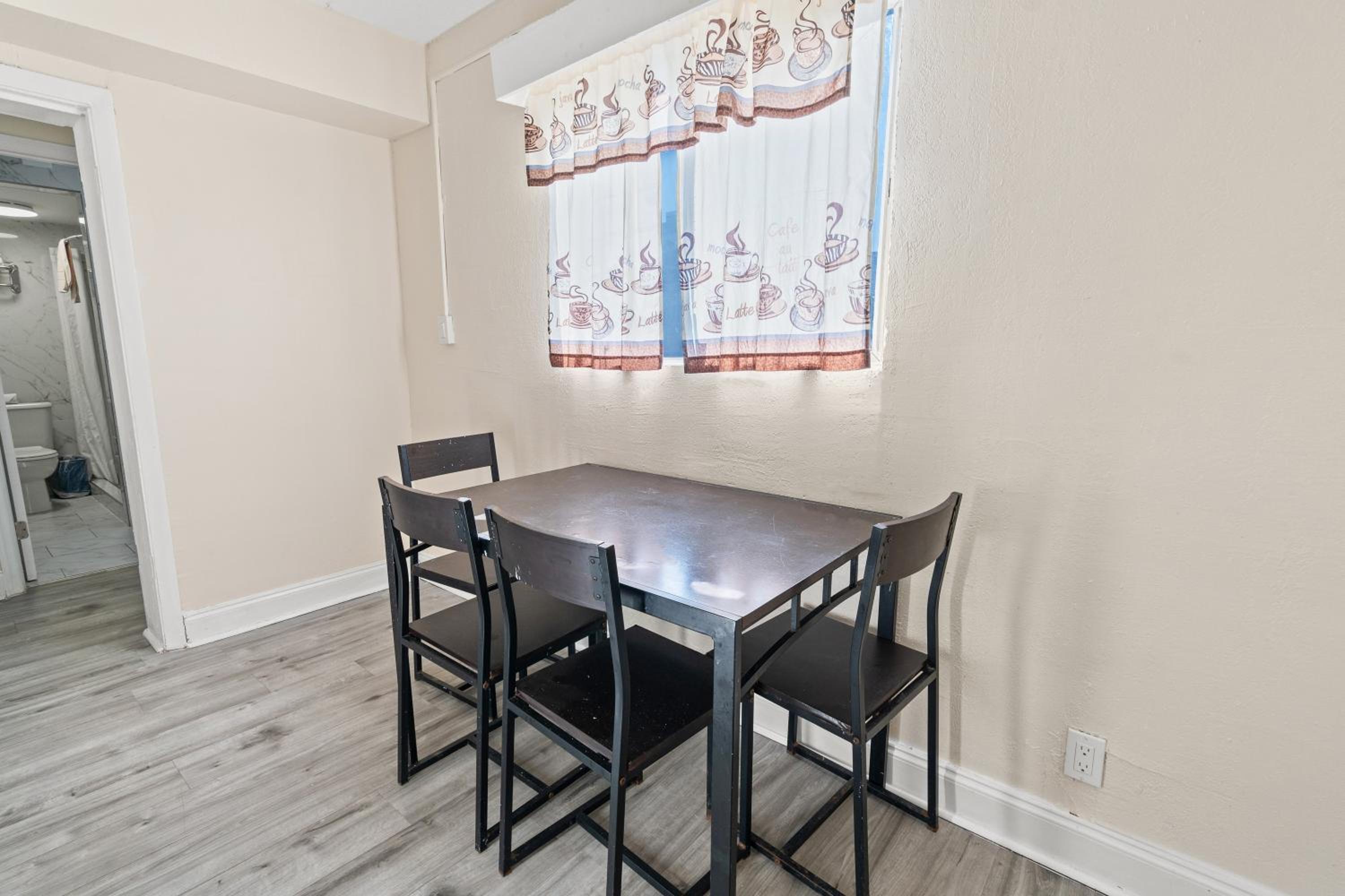 Deluxe Triple Room - Photo 1