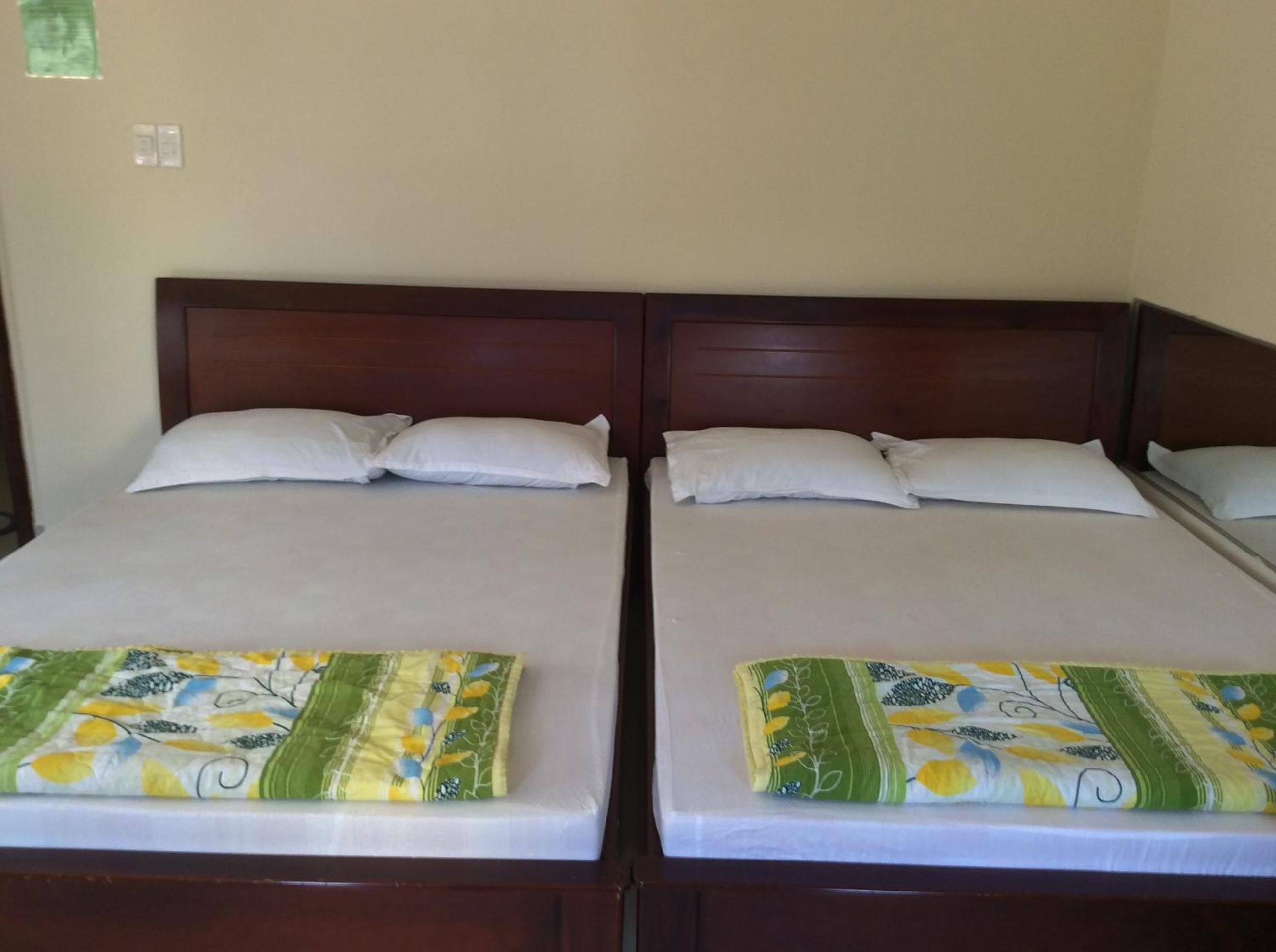 Quadruple Room - Photo 9