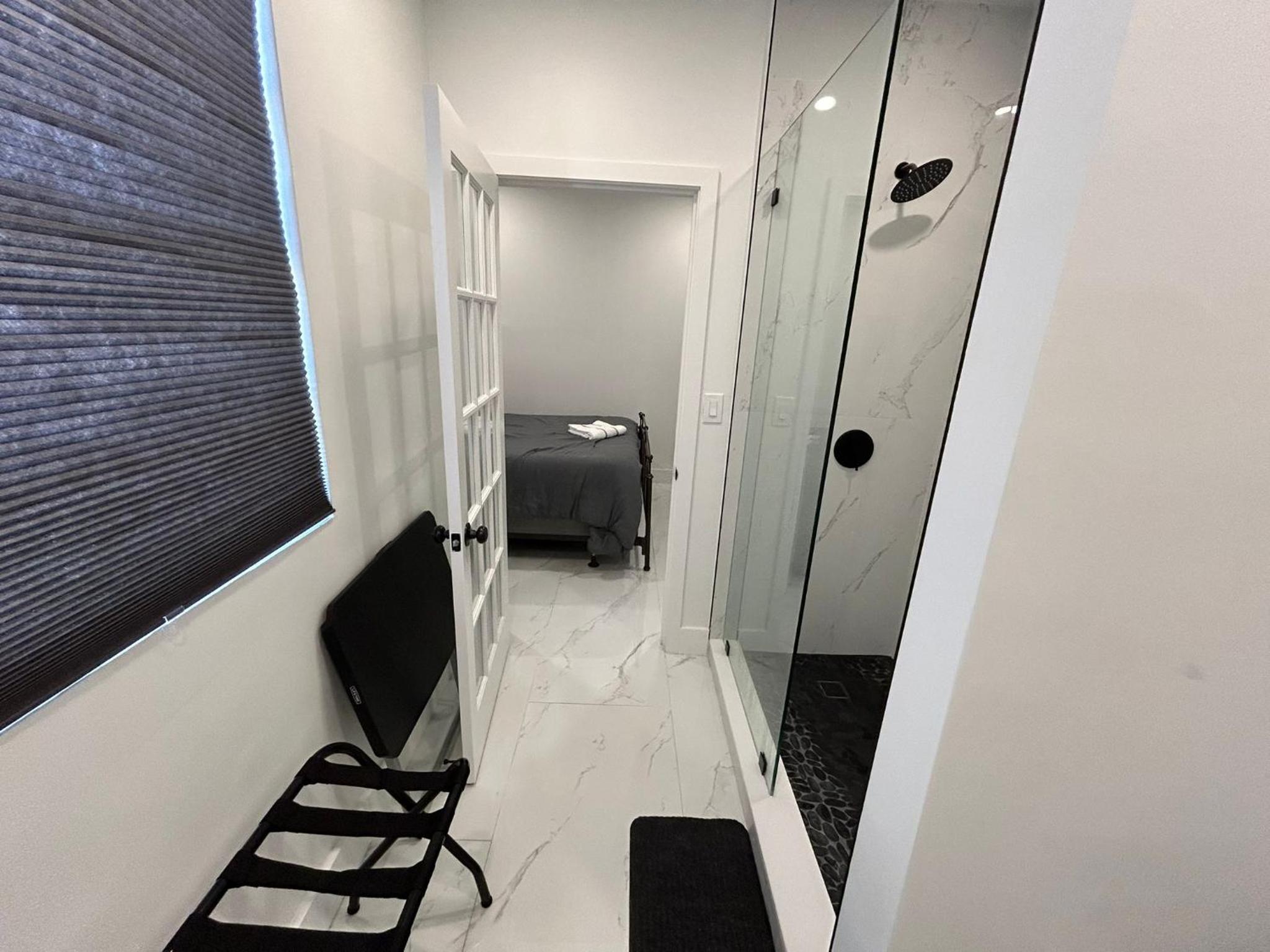 Large Double Room photo 2