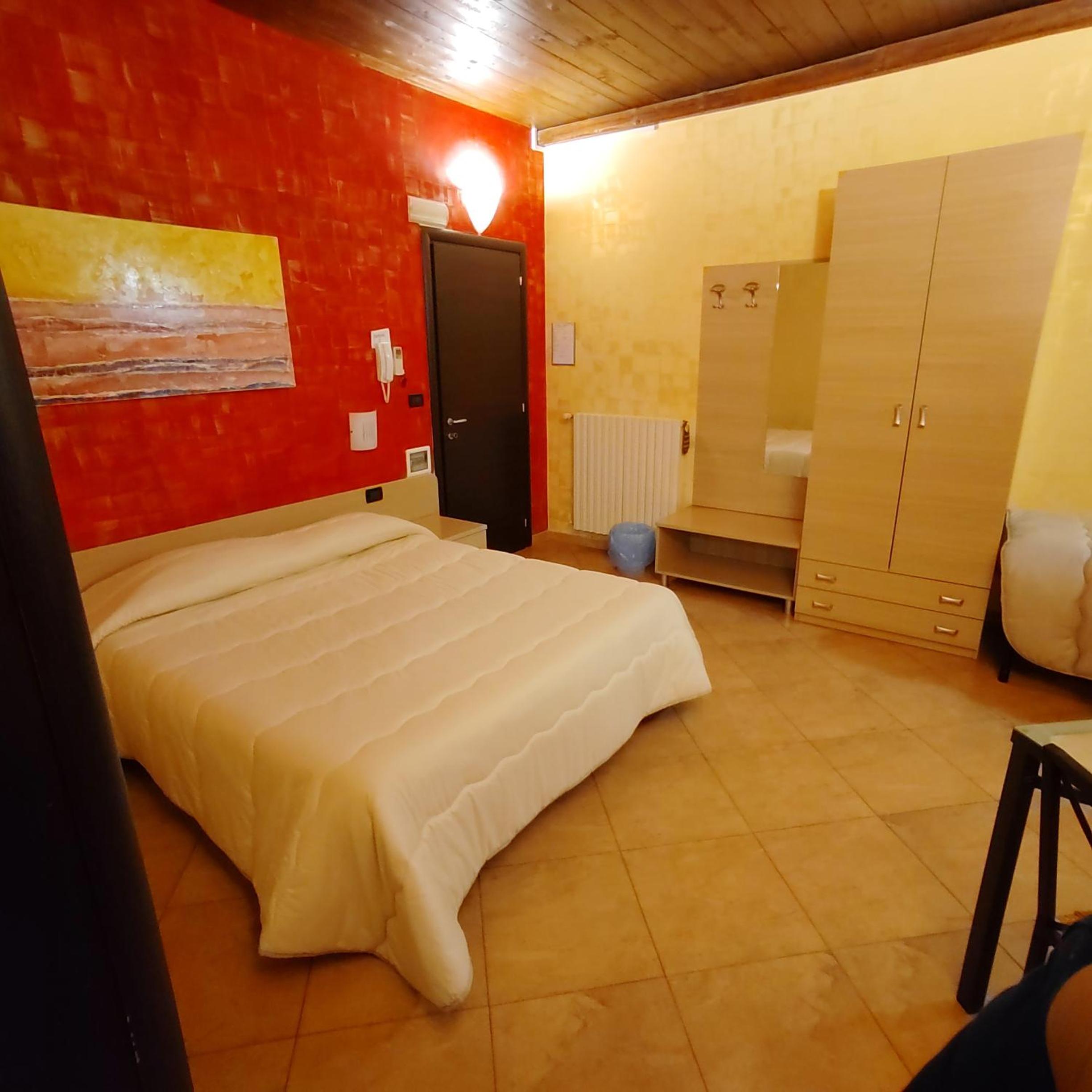 Comfort Triple Room with Shower