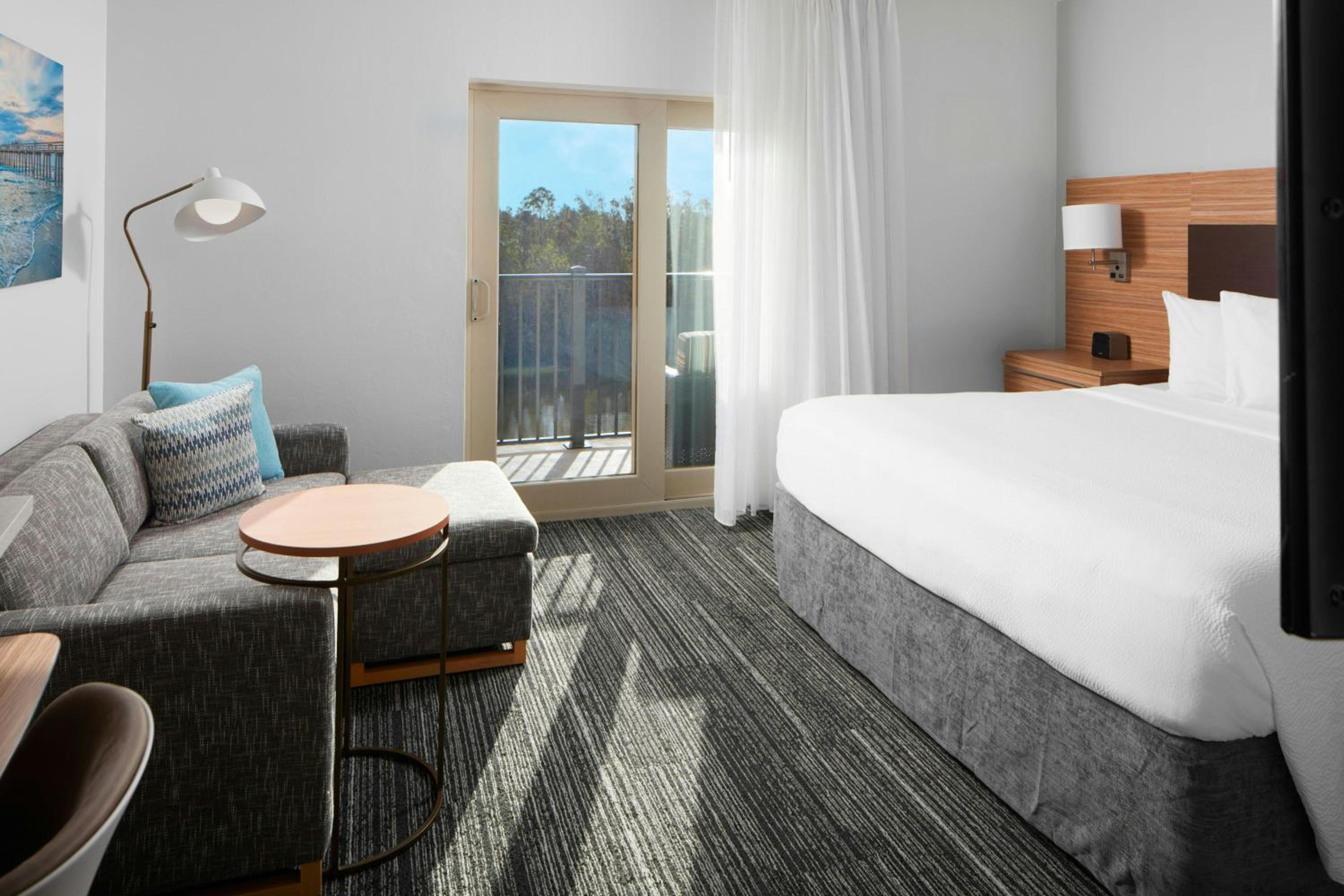 King Studio with Balcony and Sofa Bed - Hearing Accessible