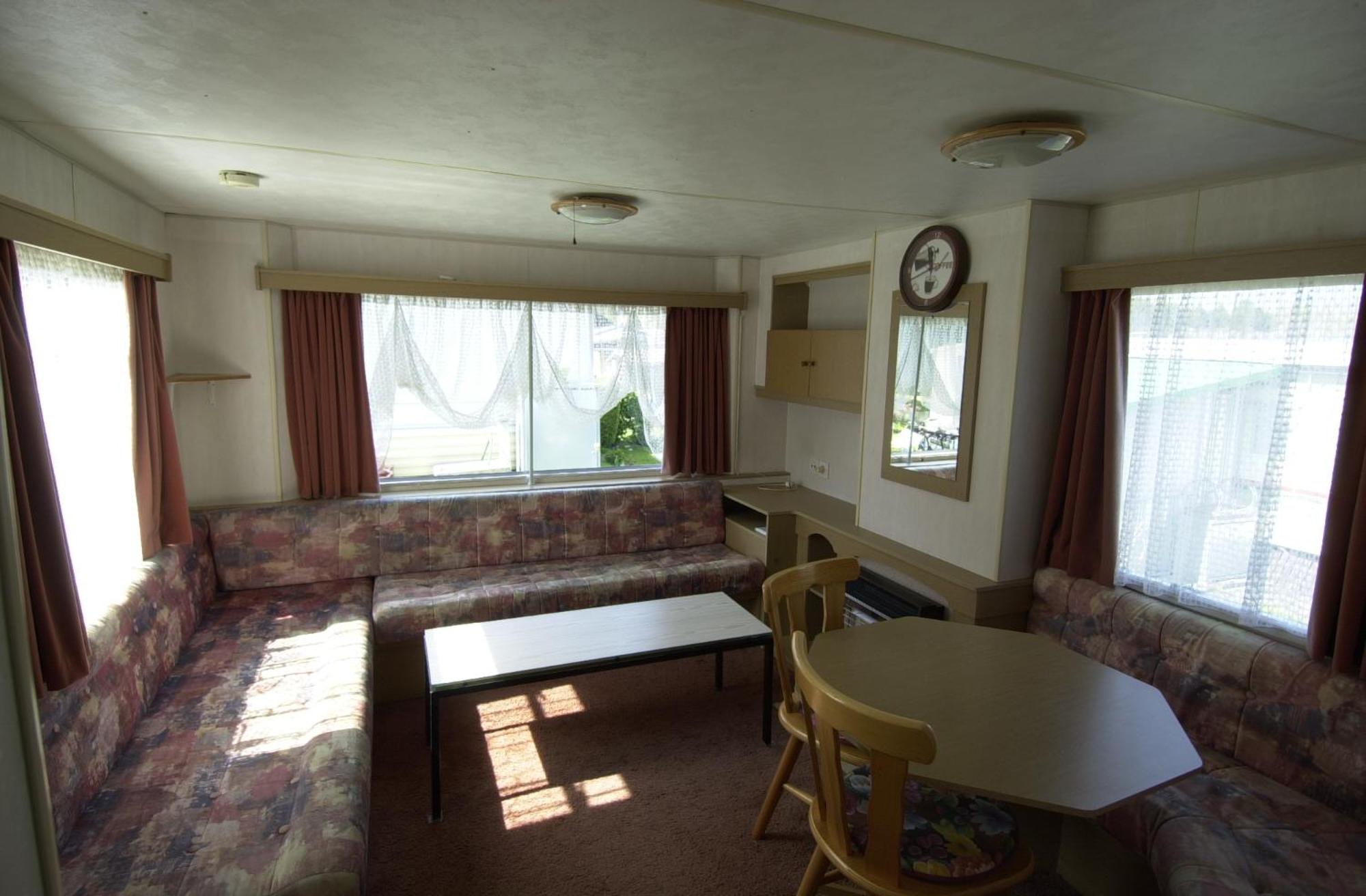 Mobile Home photo 3