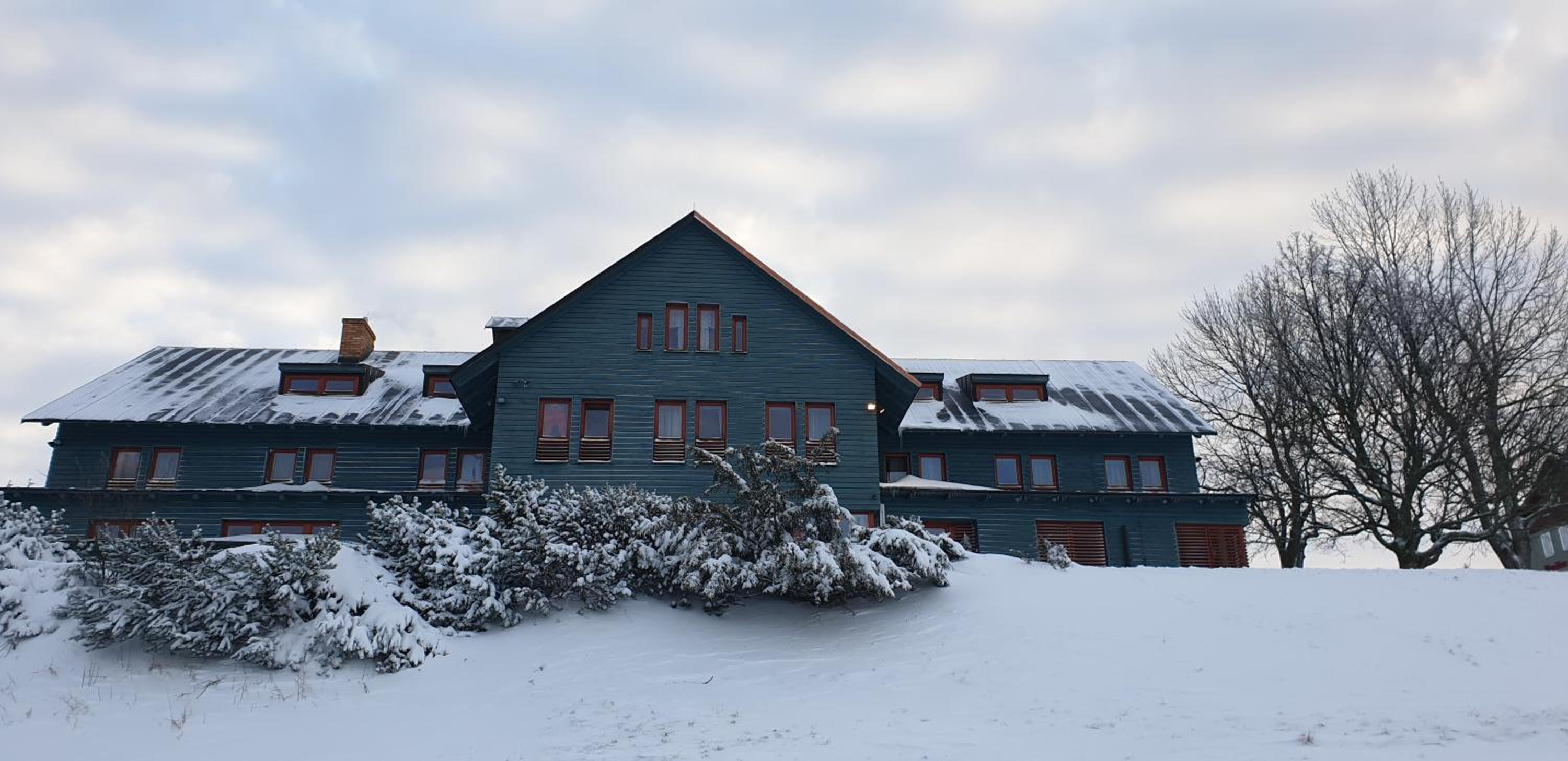 Apartment with Mountain View photo 1