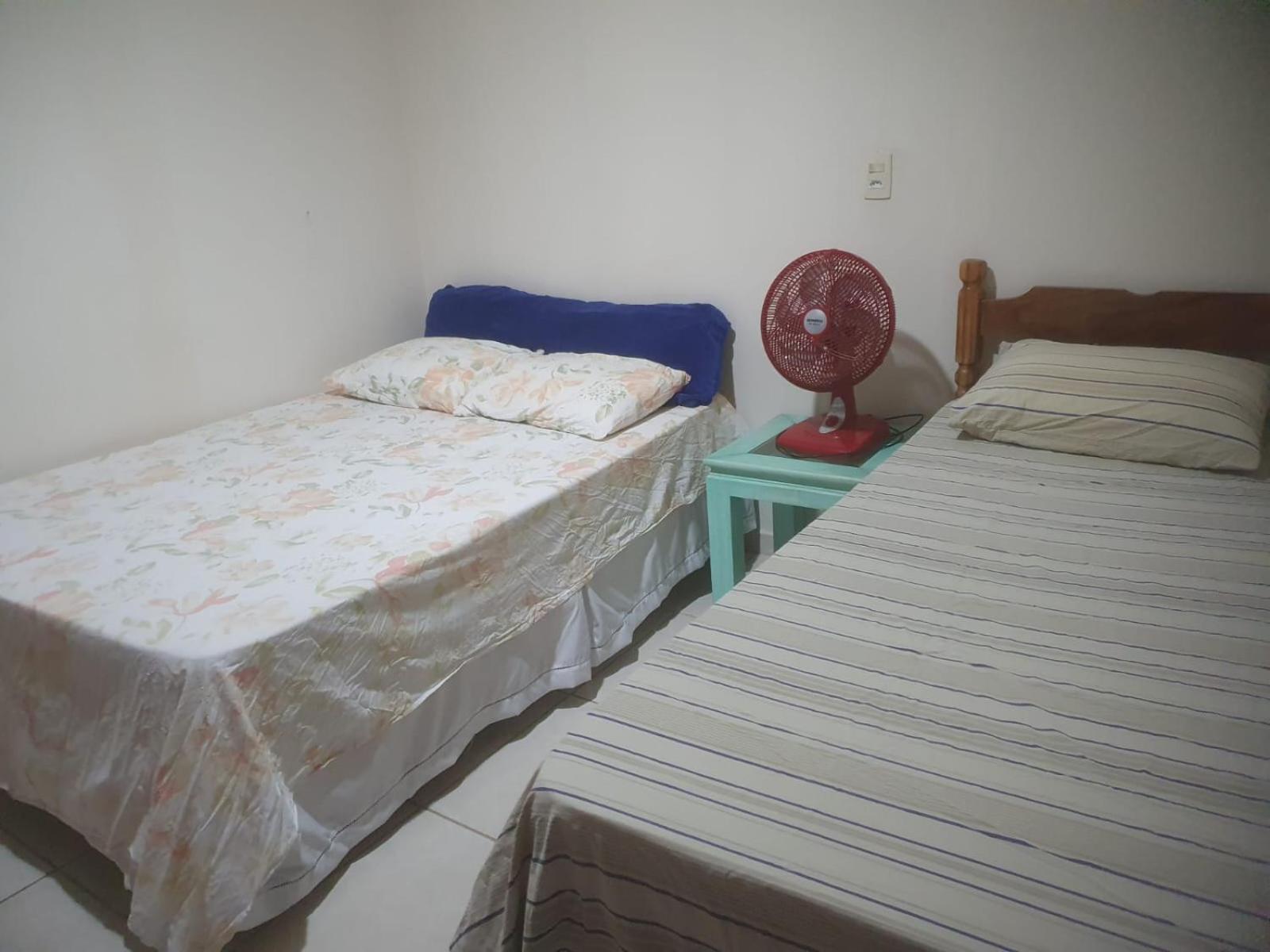 Basic Triple Room with Shared Bathroom photo 2