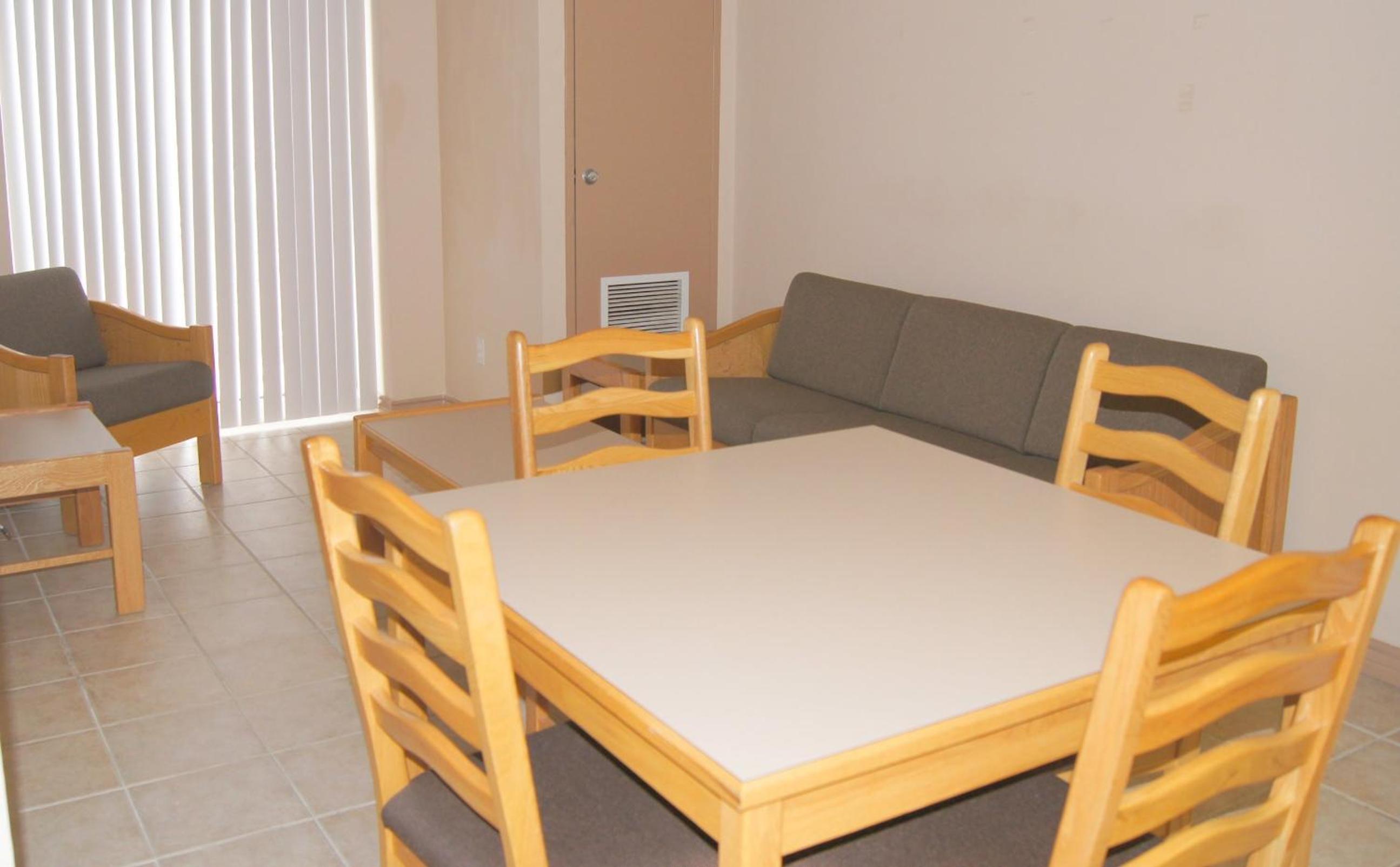 Three-Bedroom Apartment photo 3