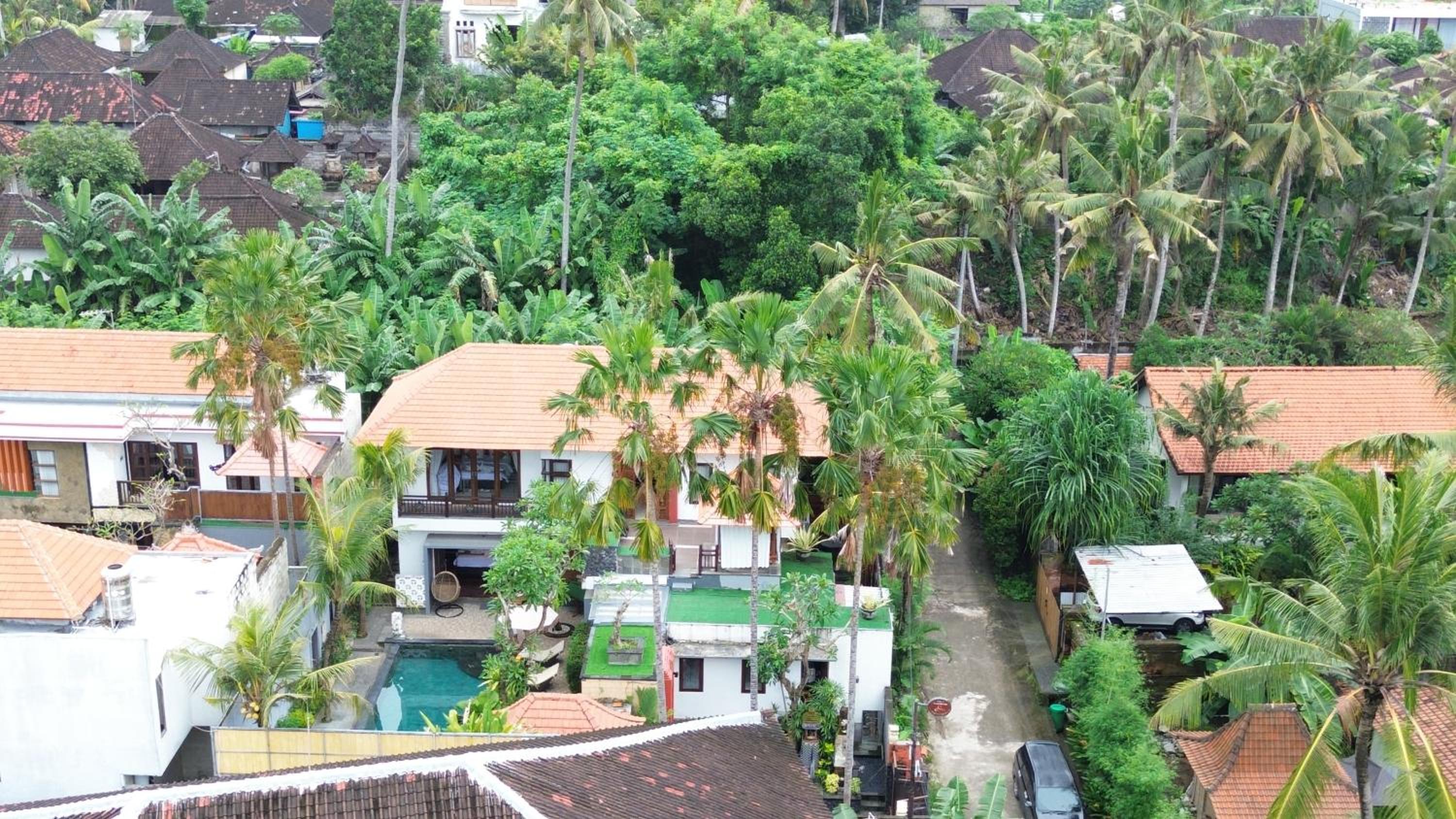 Villa with Private Pool - Photo 29
