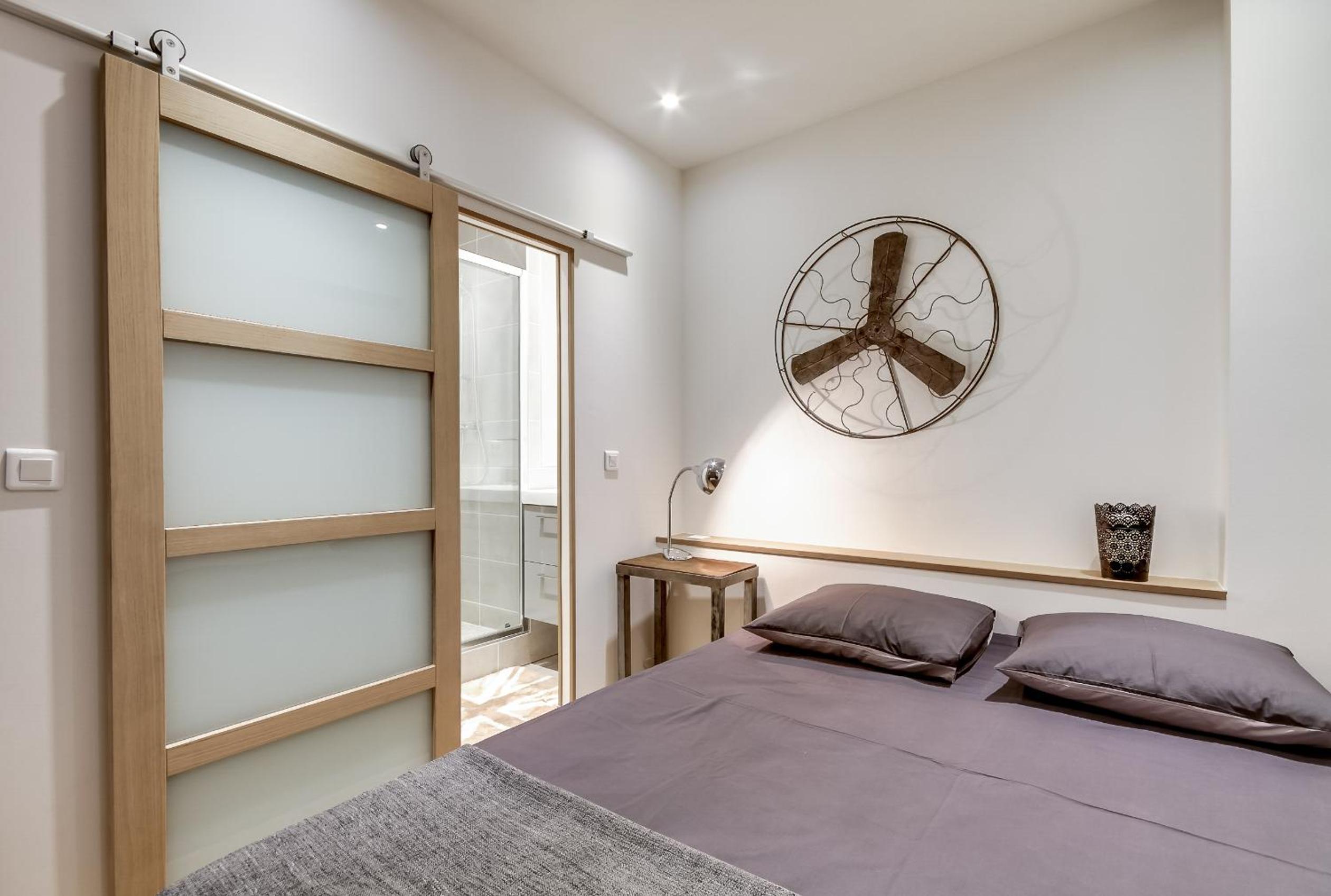 Studio Apartment photo 3