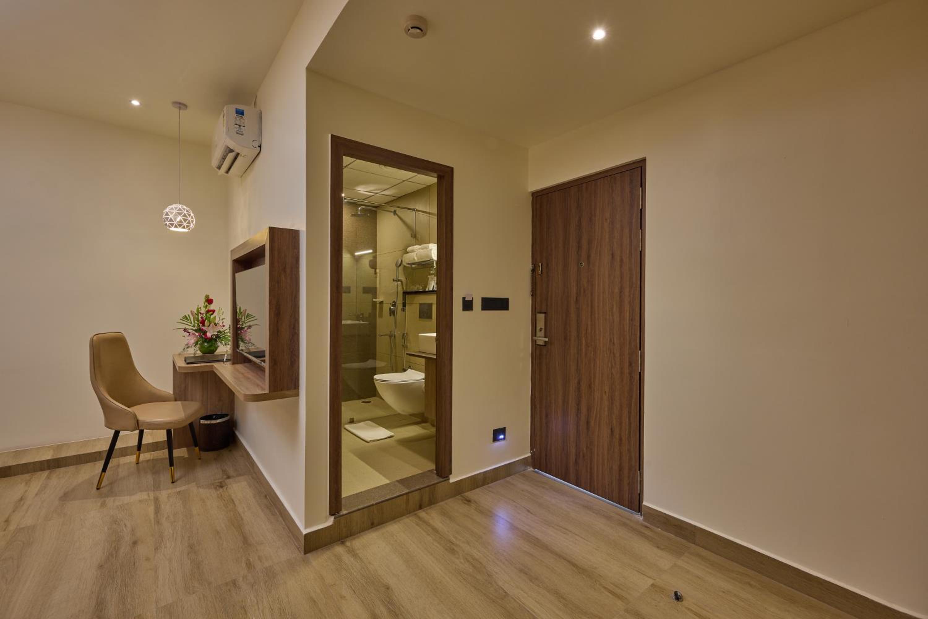 Family Room - Photo 4