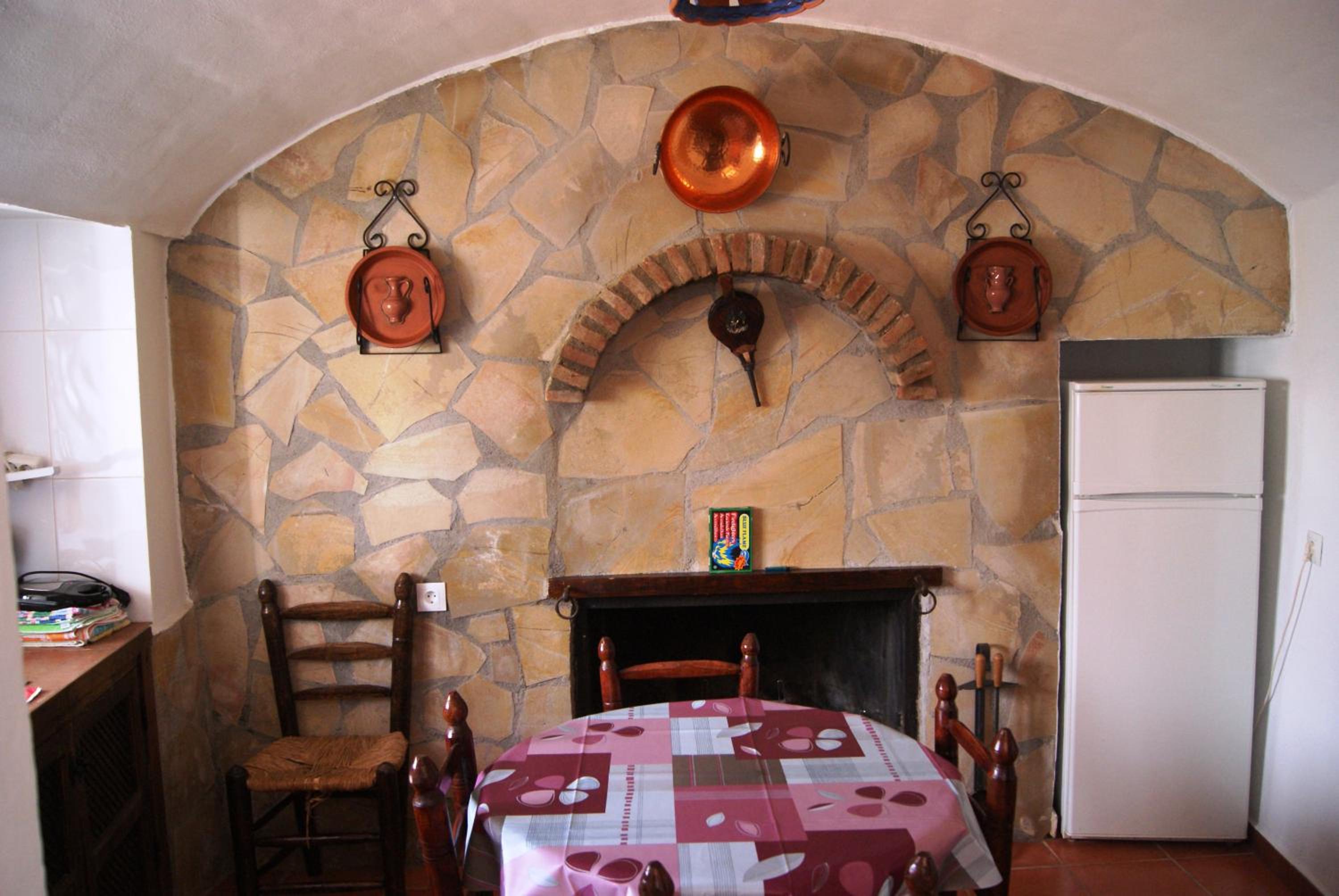 Large Three-Bedroom Apartment photo 3
