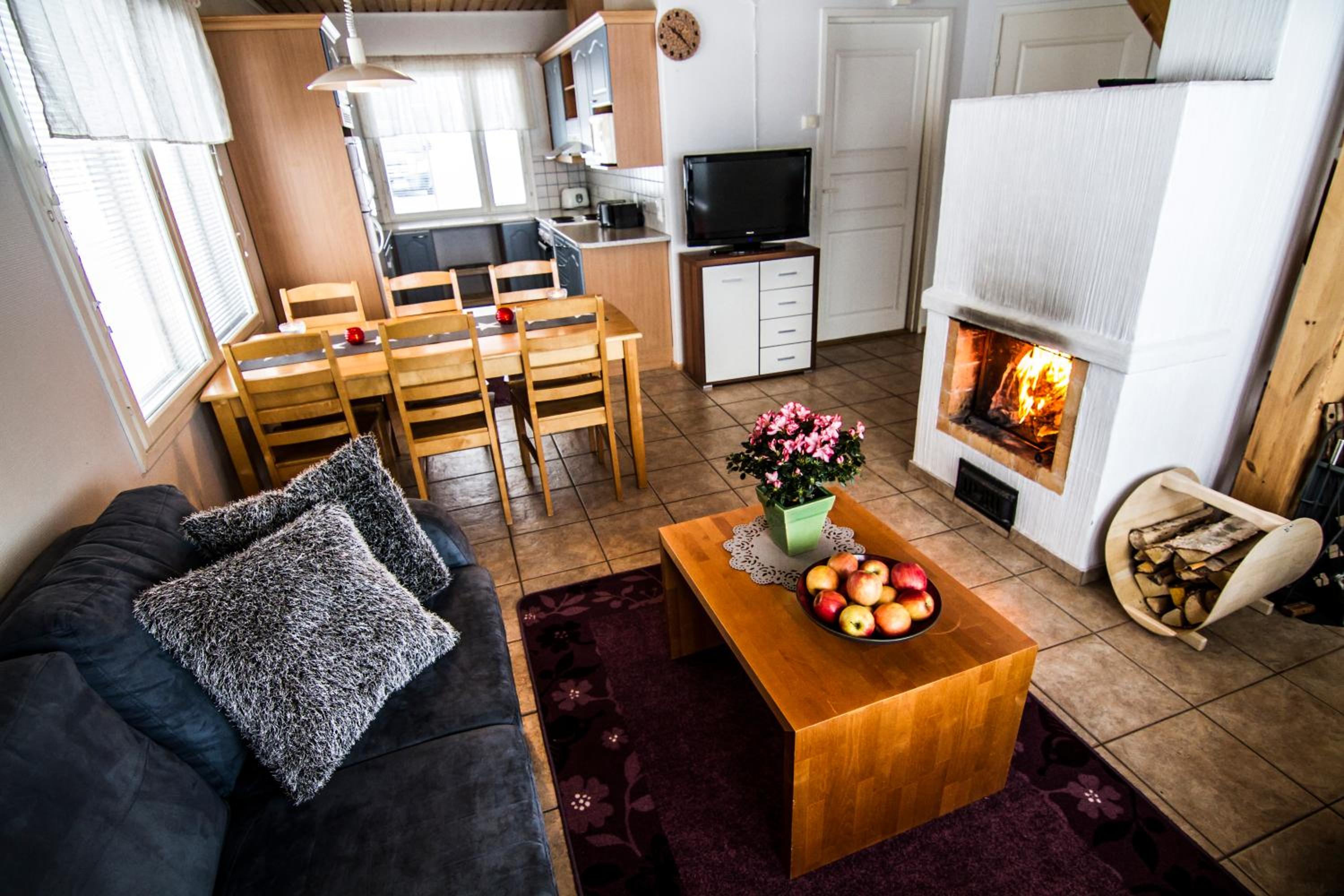 Two-Bedroom Apartment - Photo 6