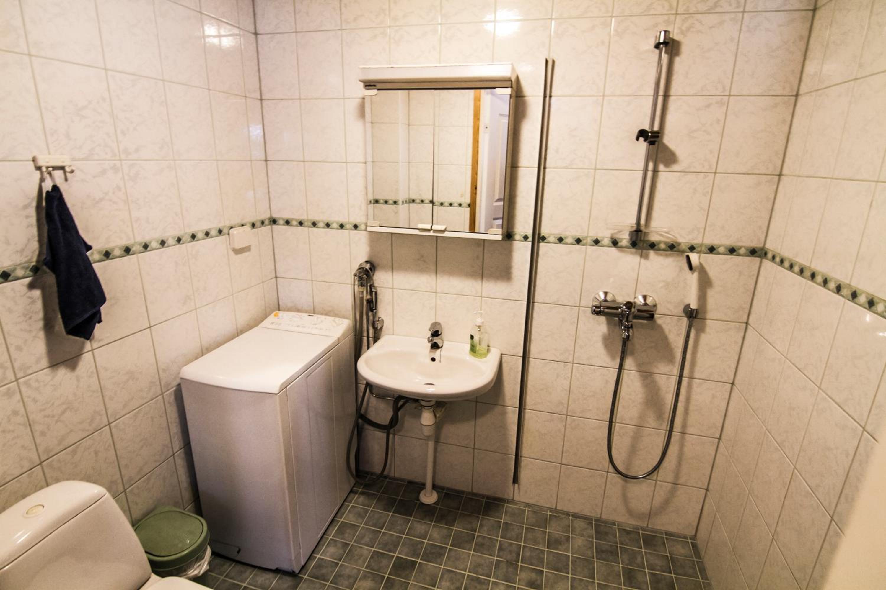 Two-Bedroom Apartment - Photo 11