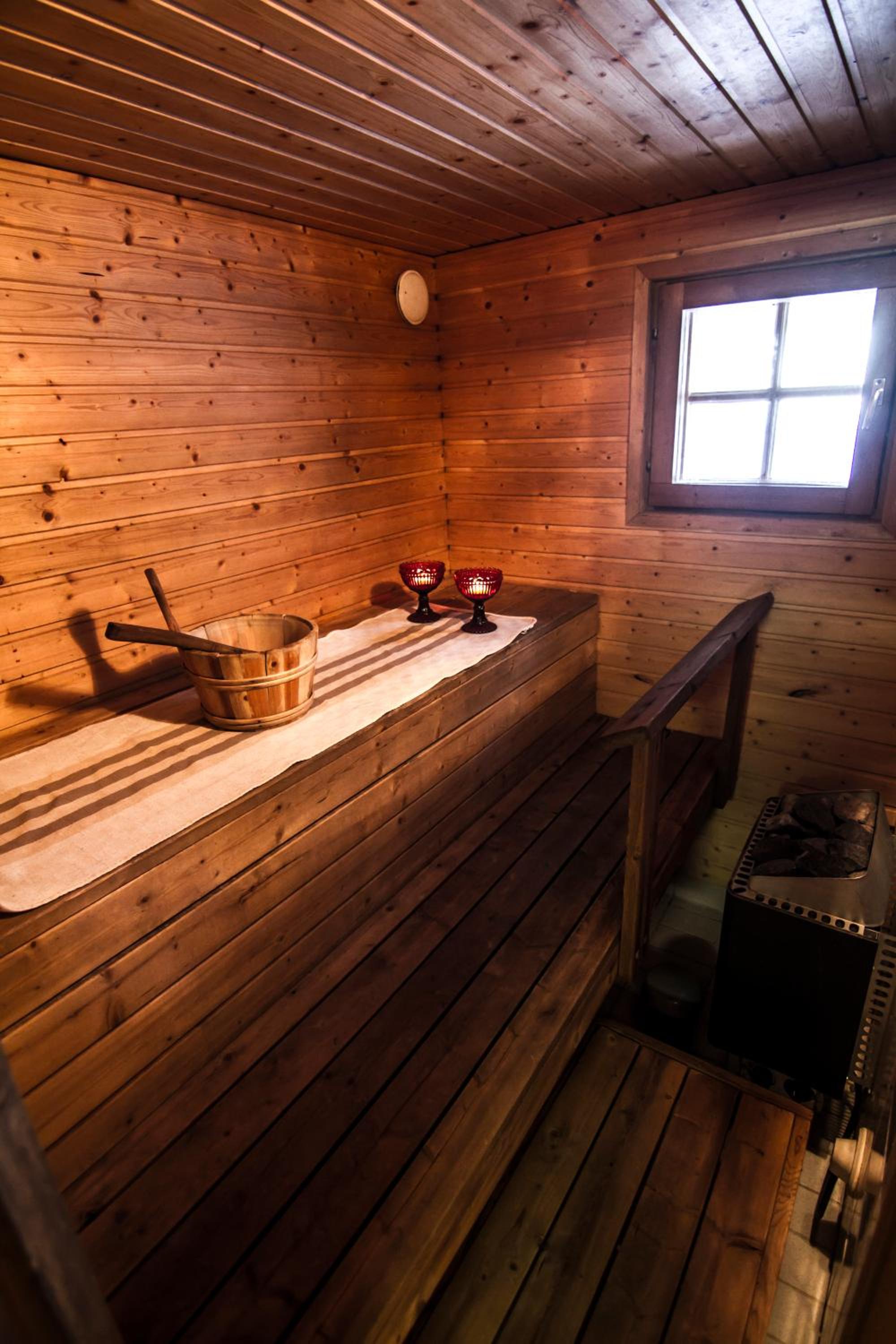 Two-Bedroom Cottage with Sauna - Honka - Photo 4