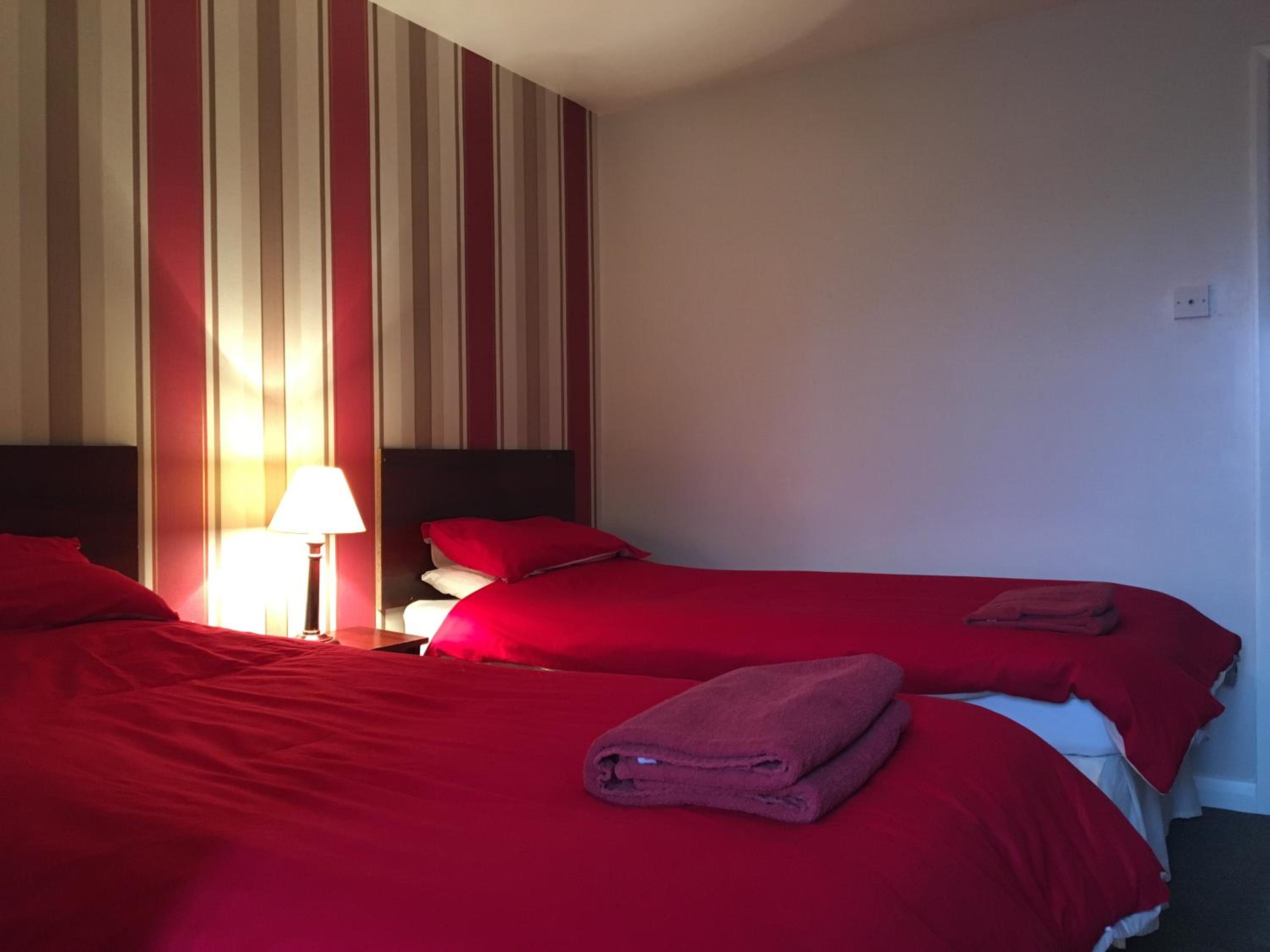 Budget Twin Room photo 2