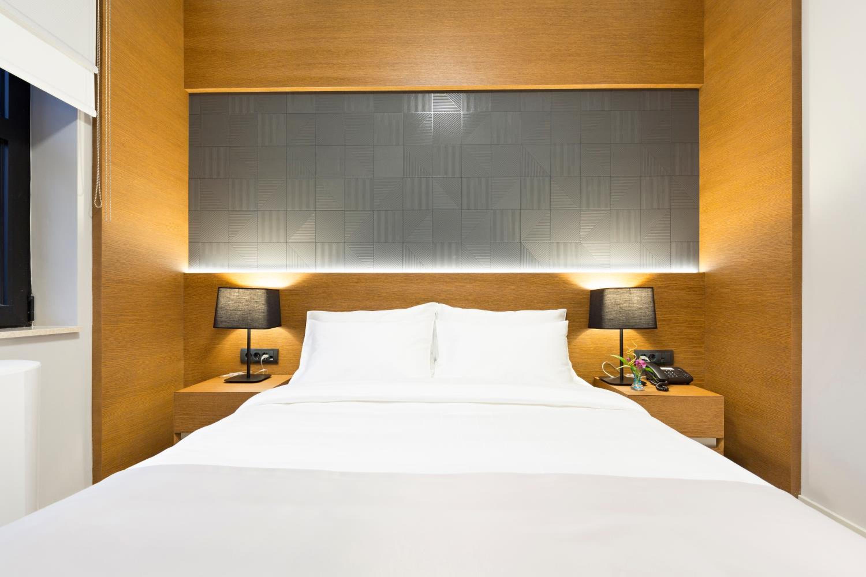 Junior Suite with Free Parking photo 1