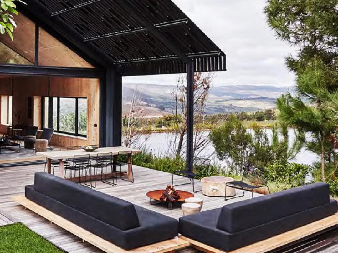 Executive Villa photo 2