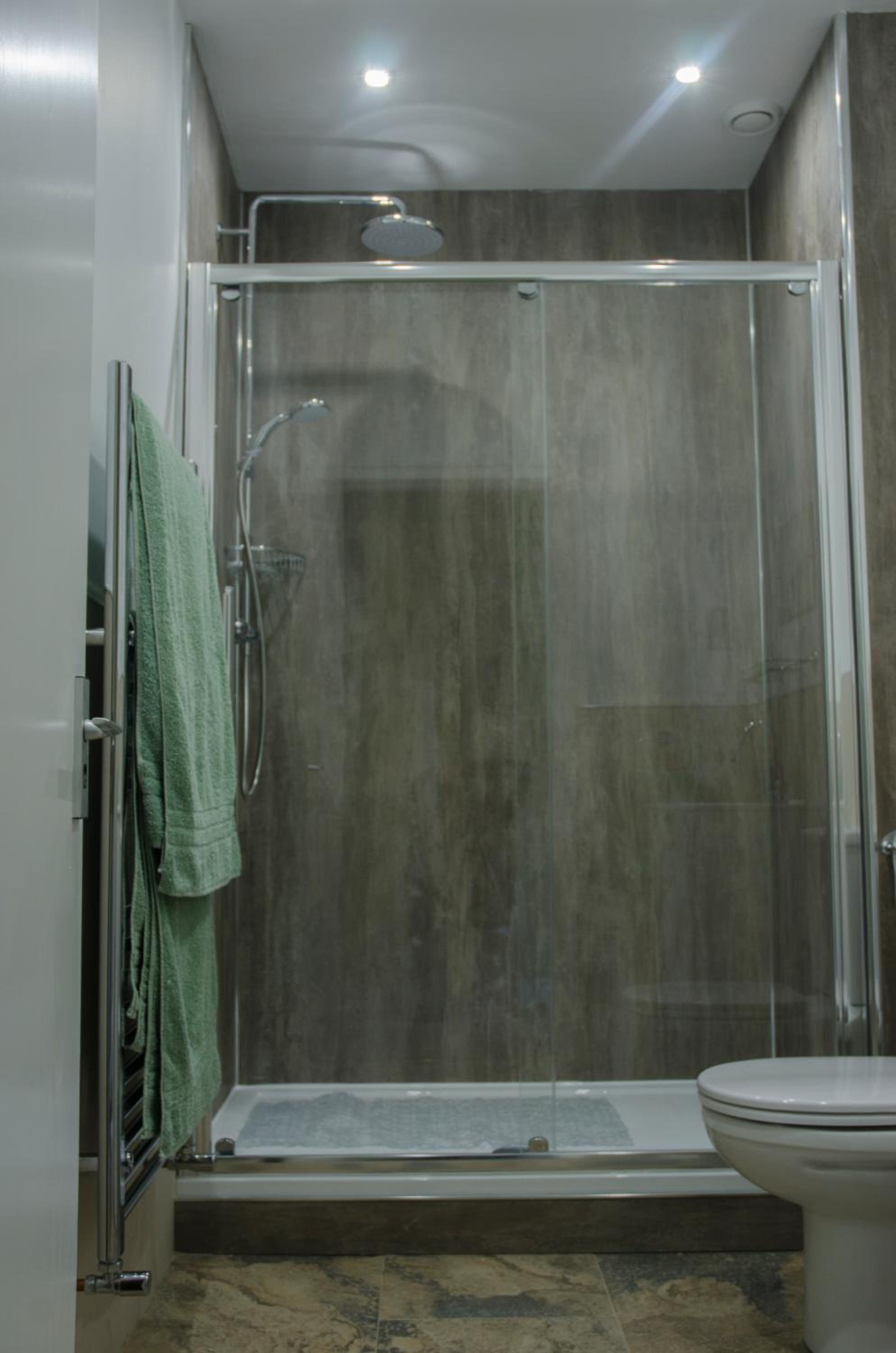 Deluxe Double Room - Photo 14