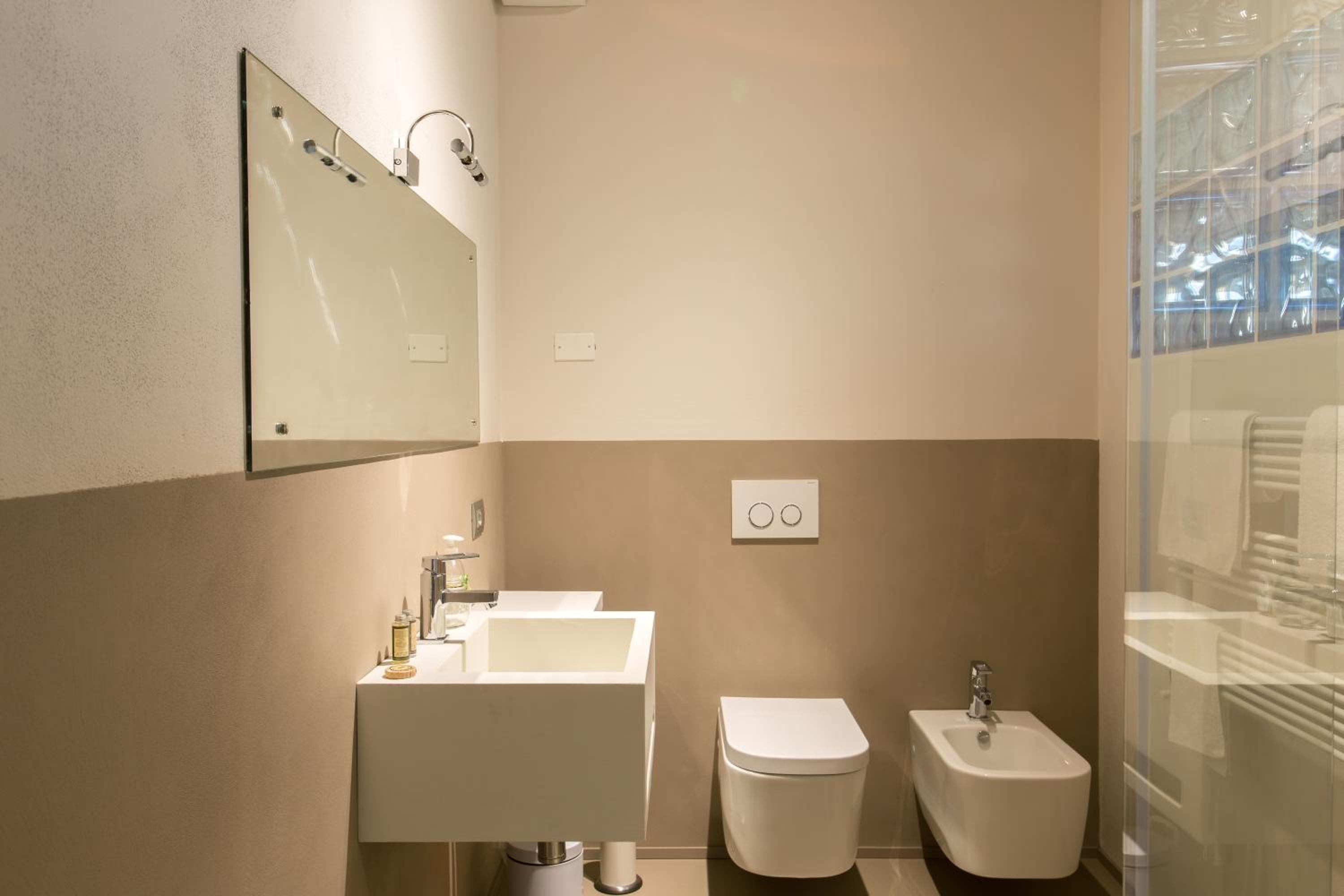 Double Room - Photo 4