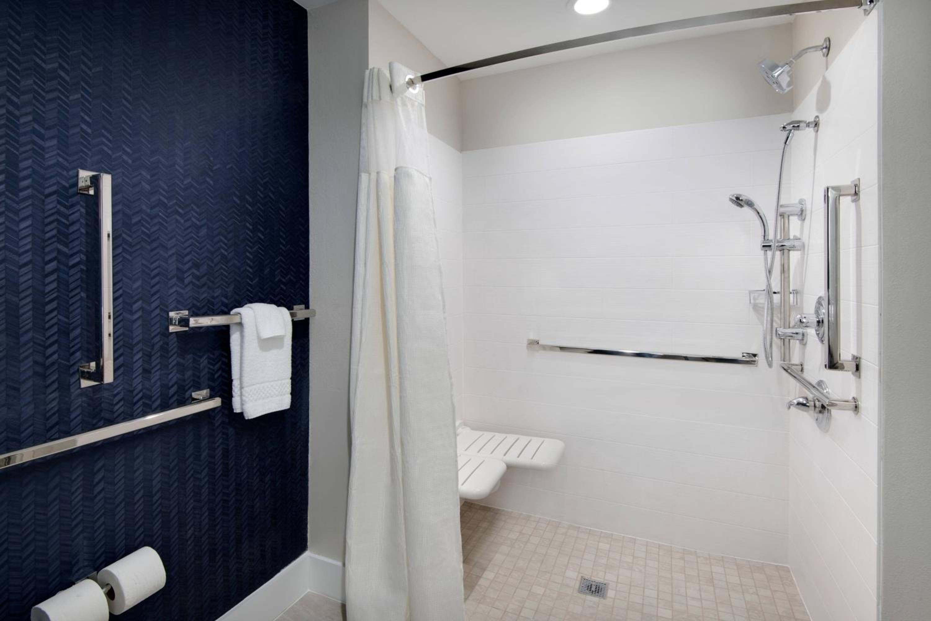 King Room with Roll-in Shower - Mobility and Hearing Accessible - Photo 1