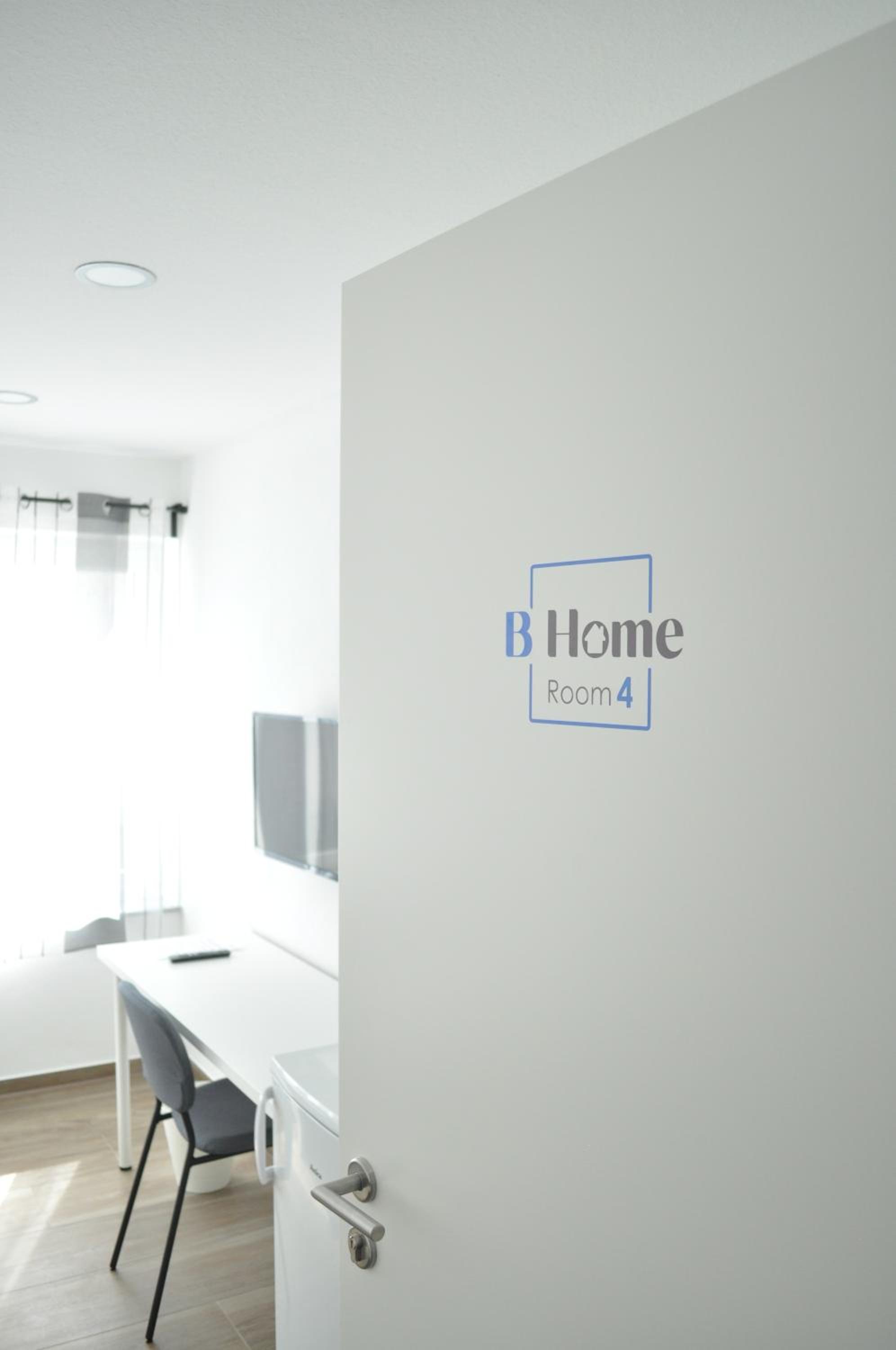 Double Room with Private Bathroom photo 3