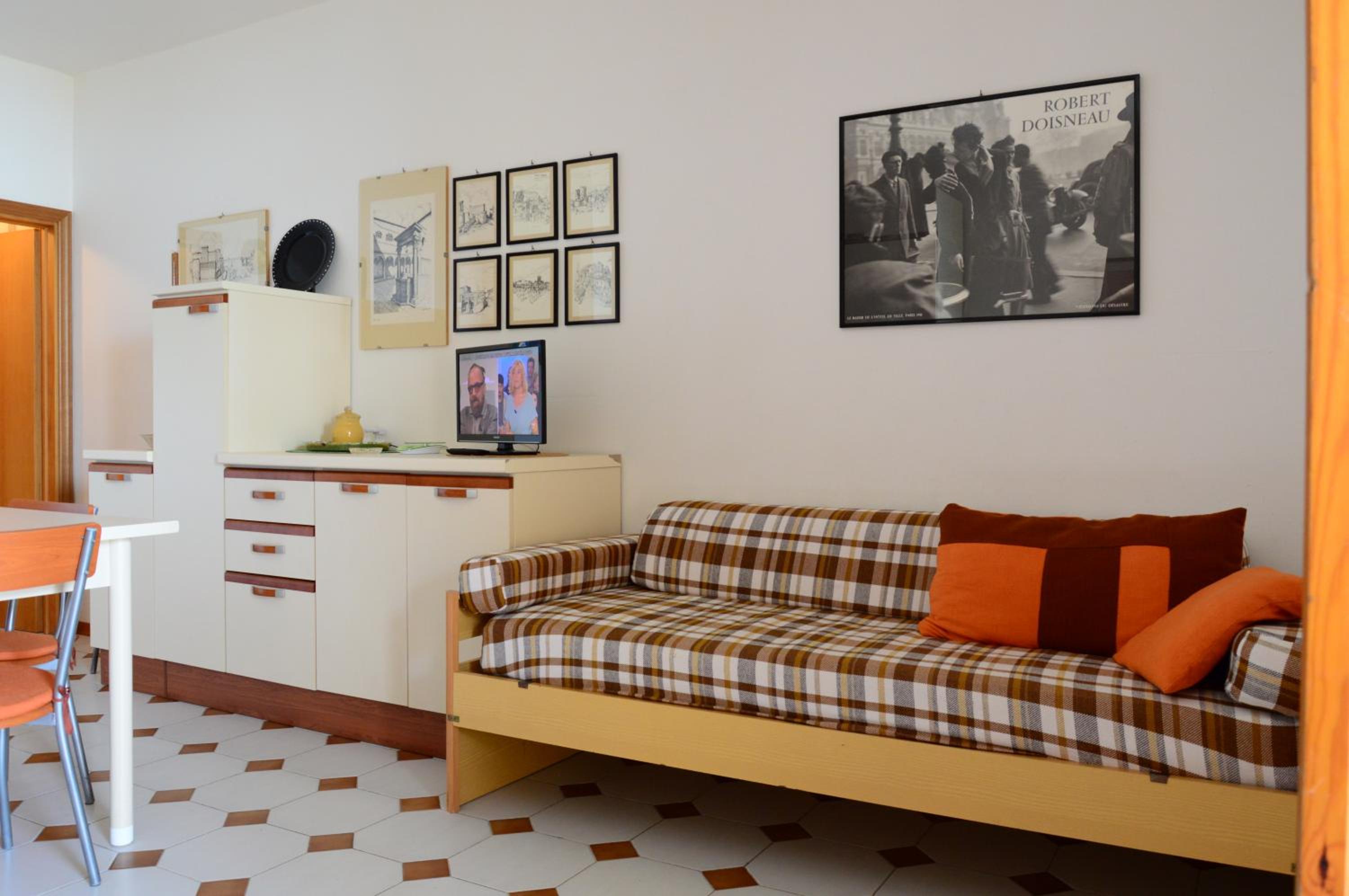 Apartment with Sea View photo 2