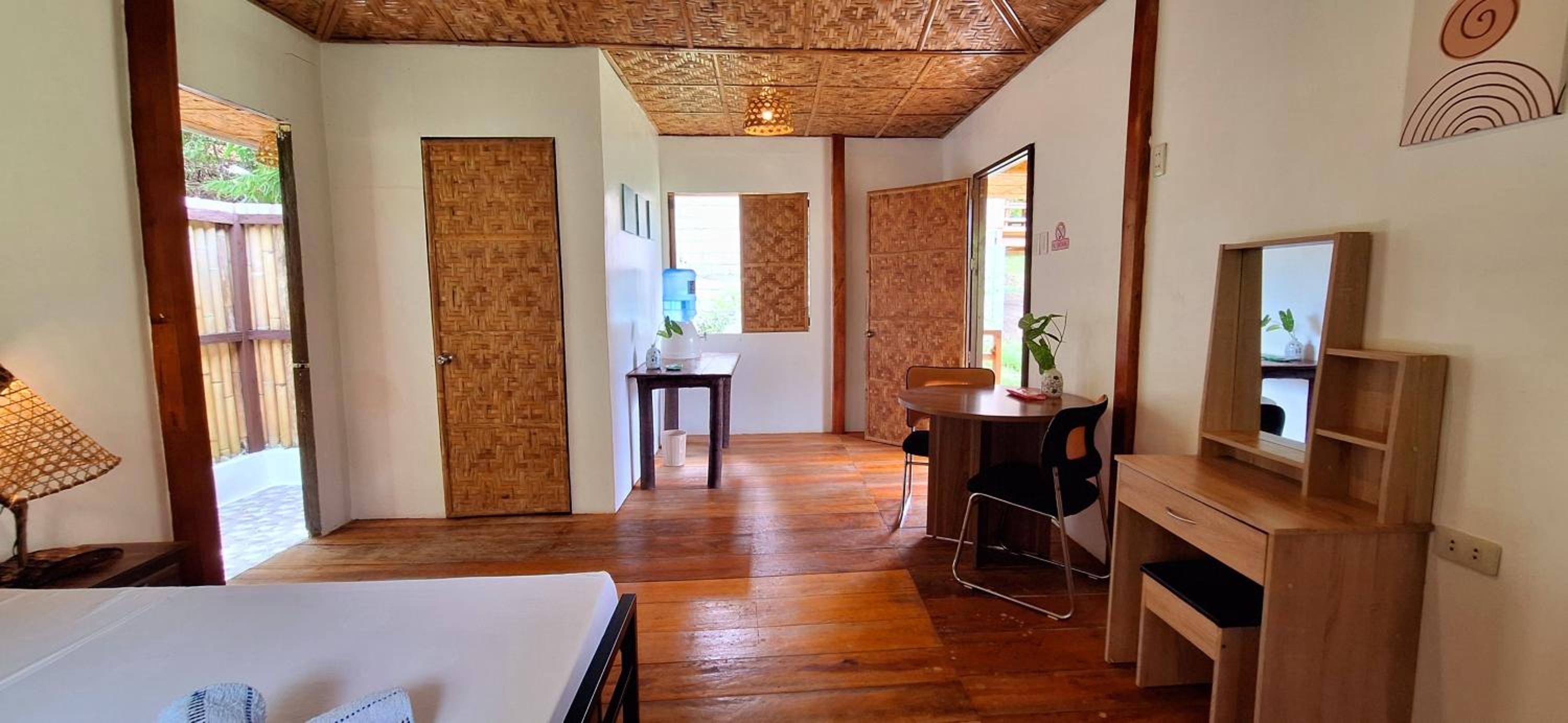Standard Bungalow with Fan - Photo 4