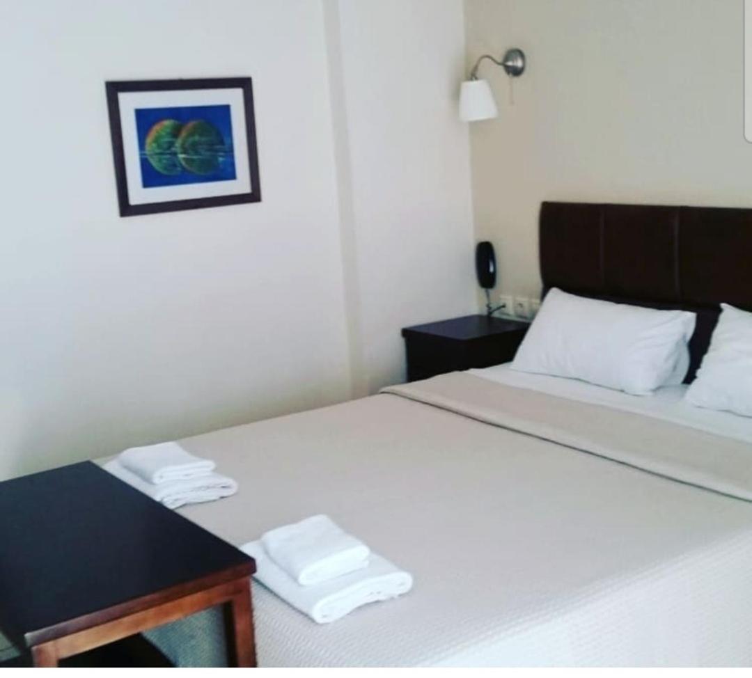Double or Twin Room with Partial Sea View