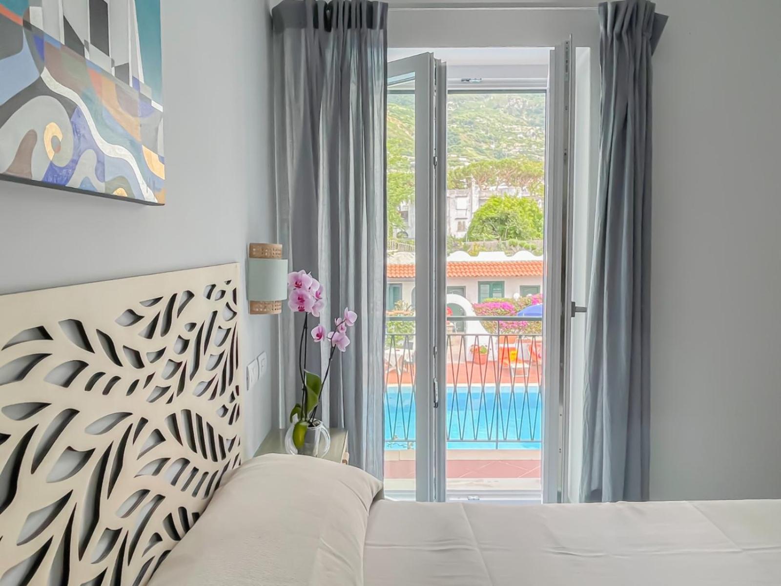 Double or Twin Room with Balcony - Photo 5
