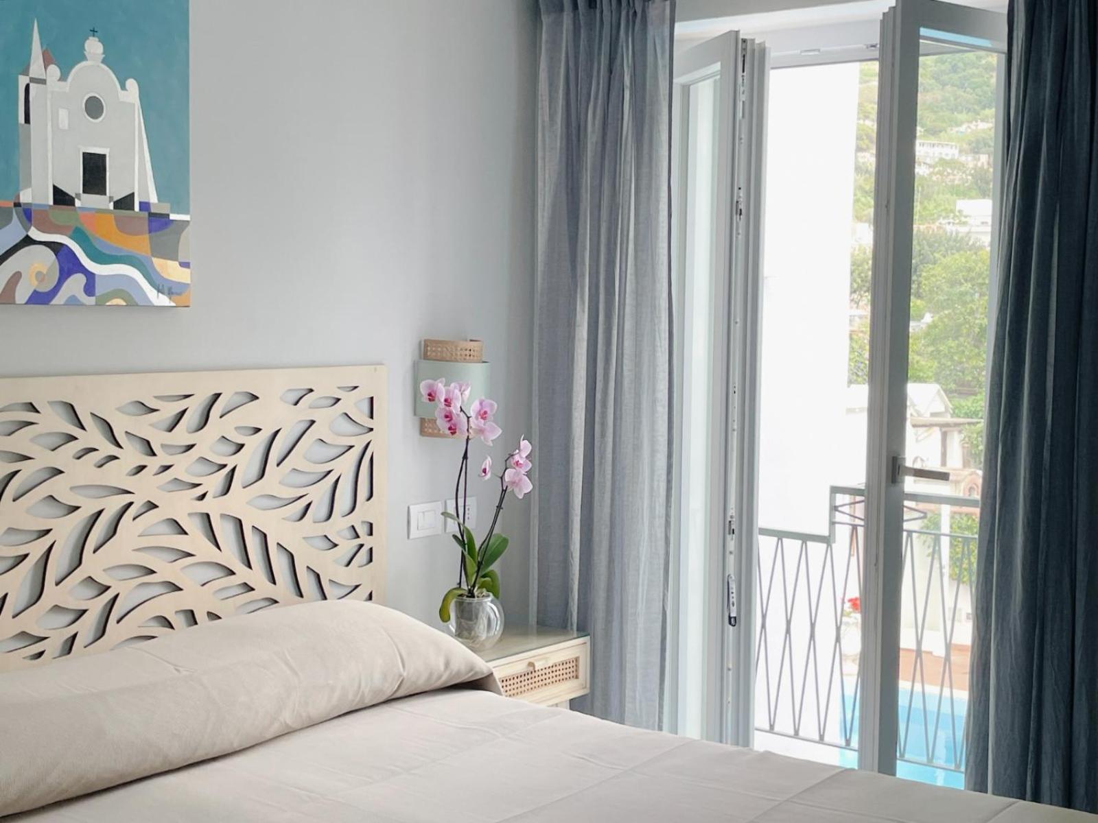 Double or Twin Room with Balcony - Photo 6