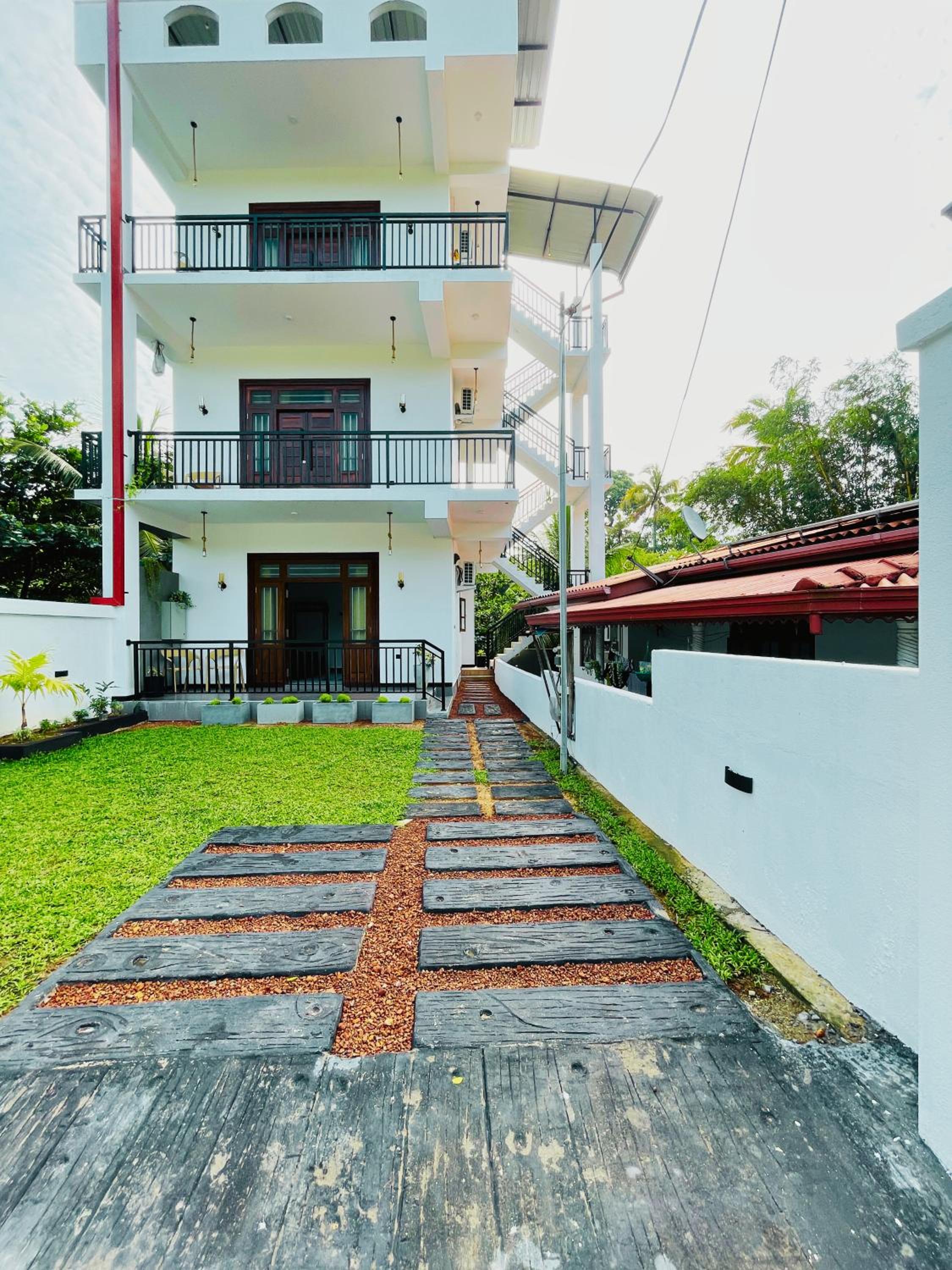 One-Bedroom Apartment with Balcony