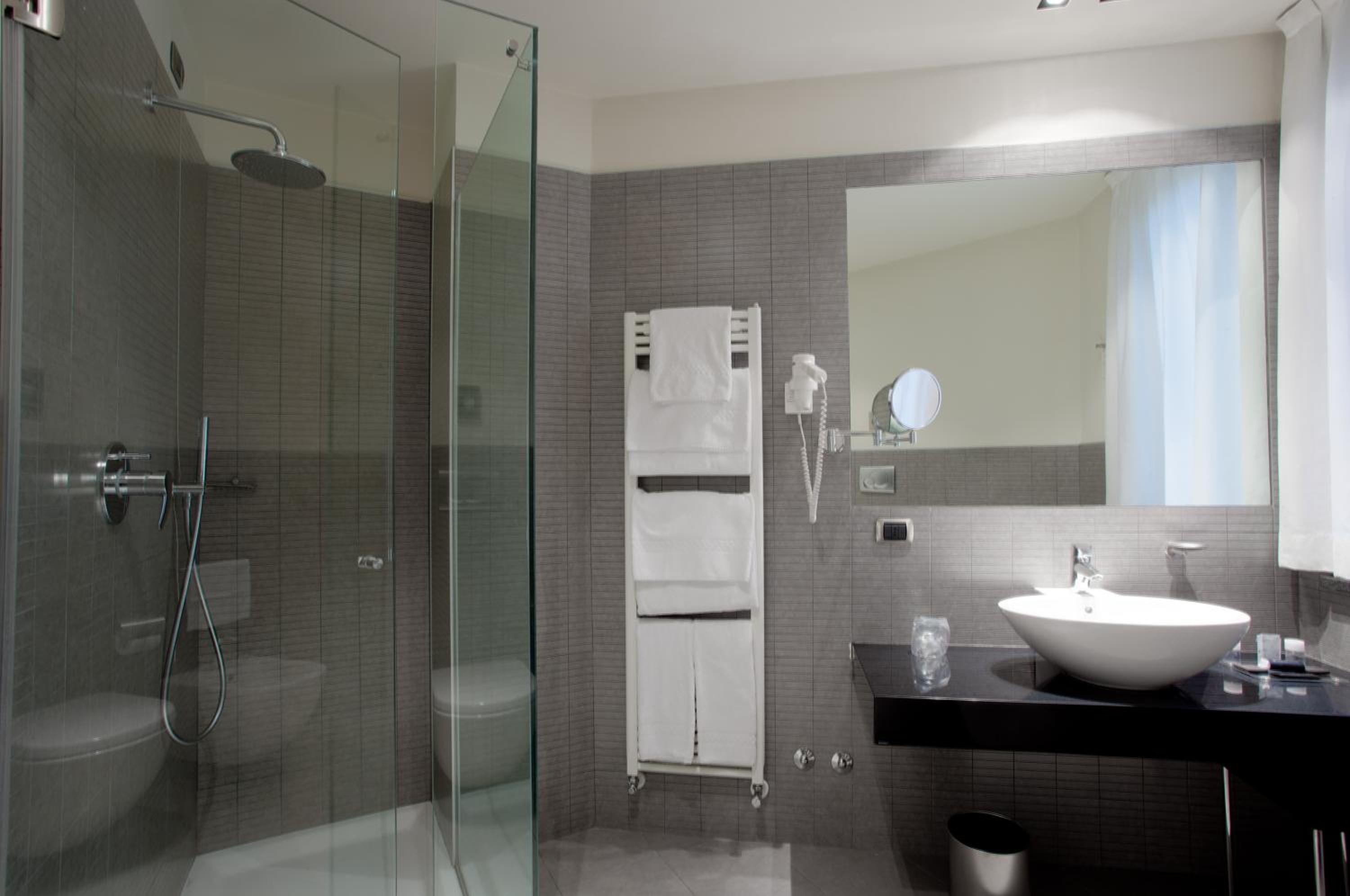 King Double or Twin Room - Photo 4