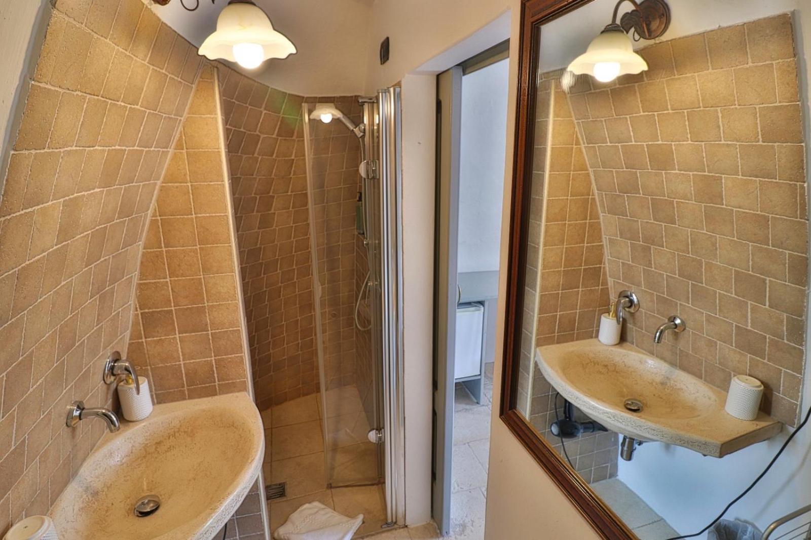 Double Room with Spa Bath photo 1