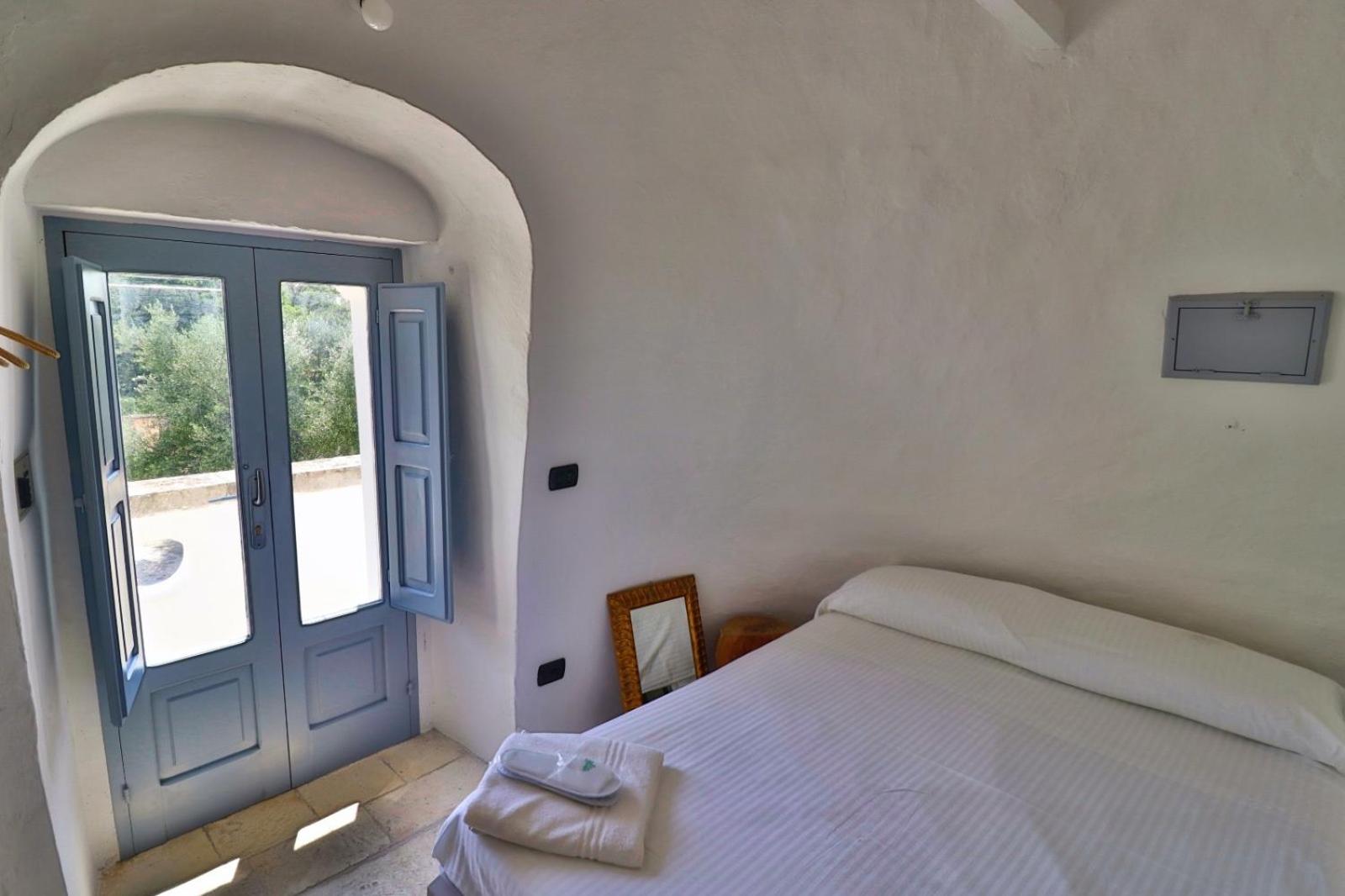 Double Room with Spa Bath photo 2