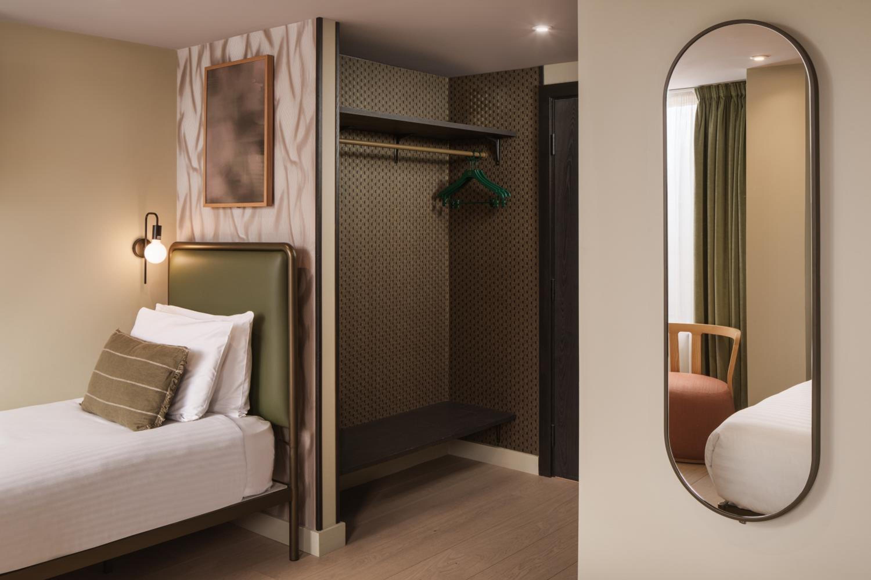 Triple Room *Newly Refurbished*
