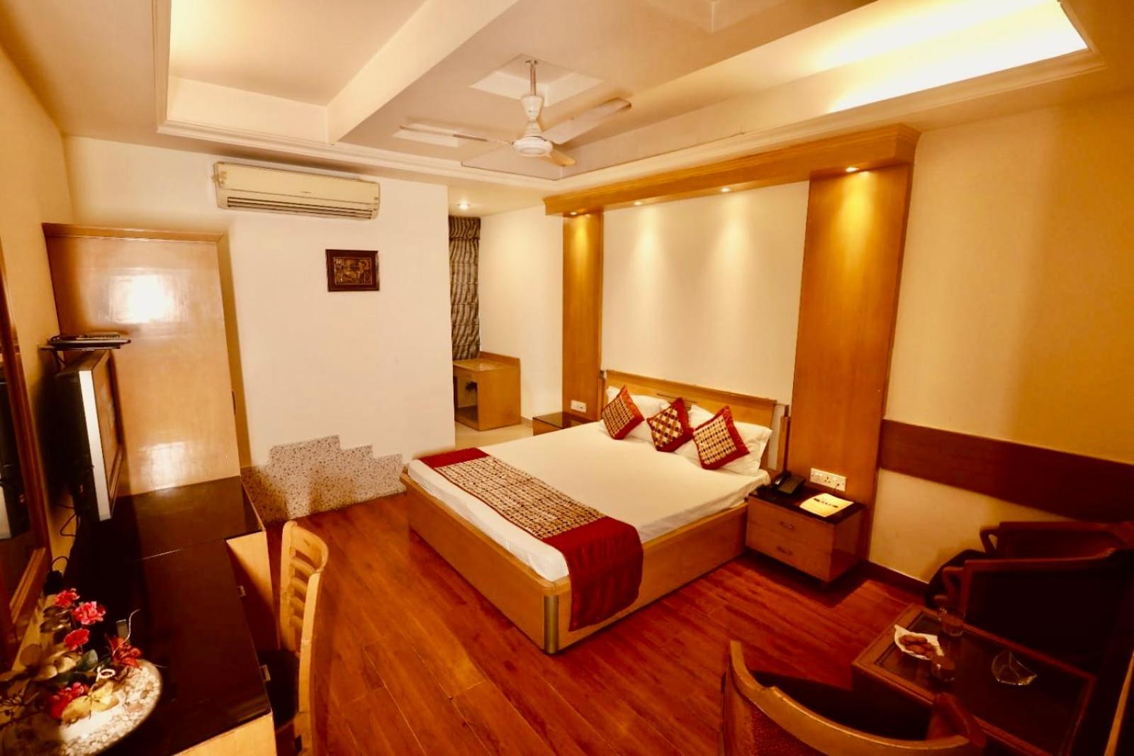 Deluxe Room - Photo 9