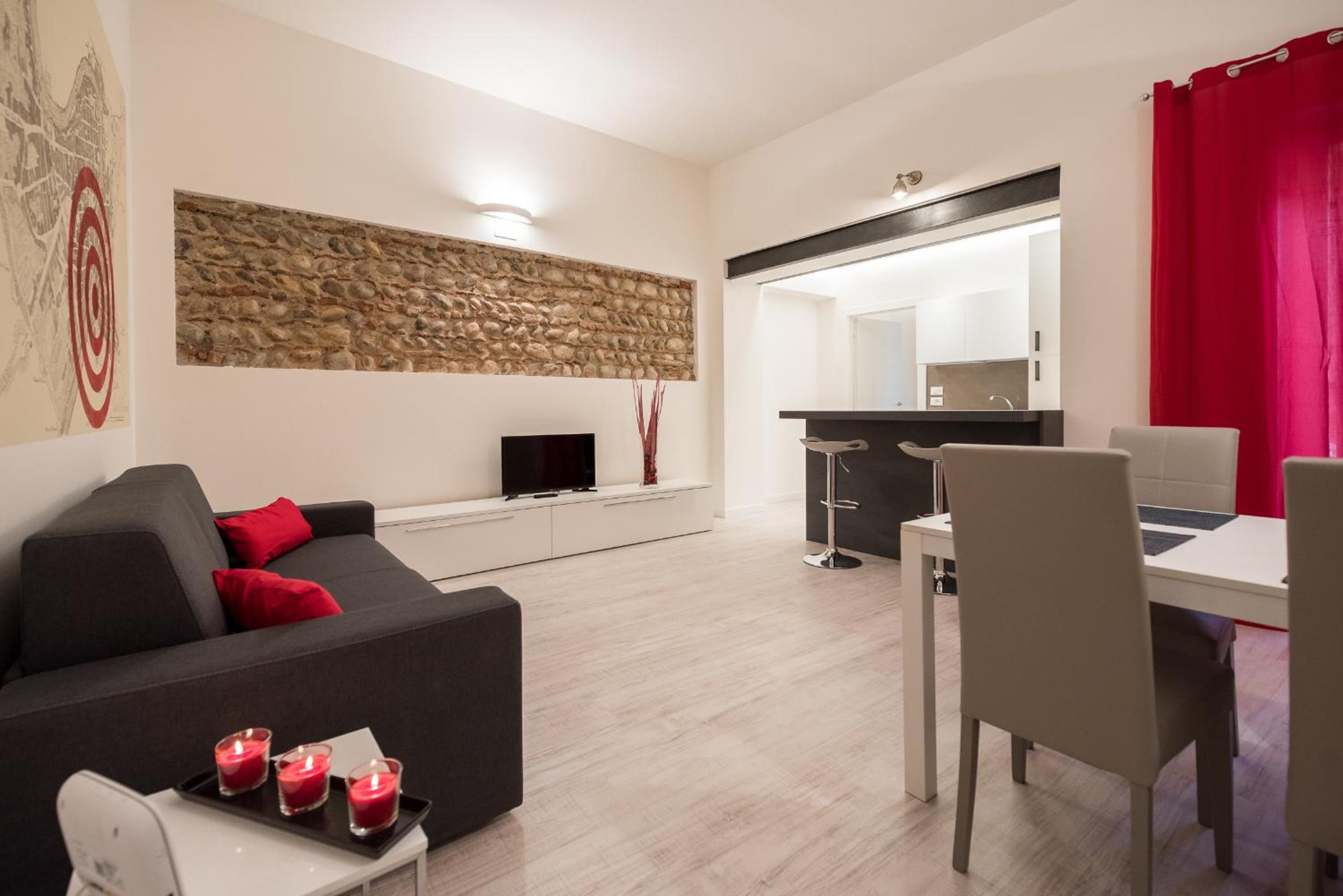 One-Bedroom Apartment with Balcony - Dimora Francesco -Via San Francesco 9