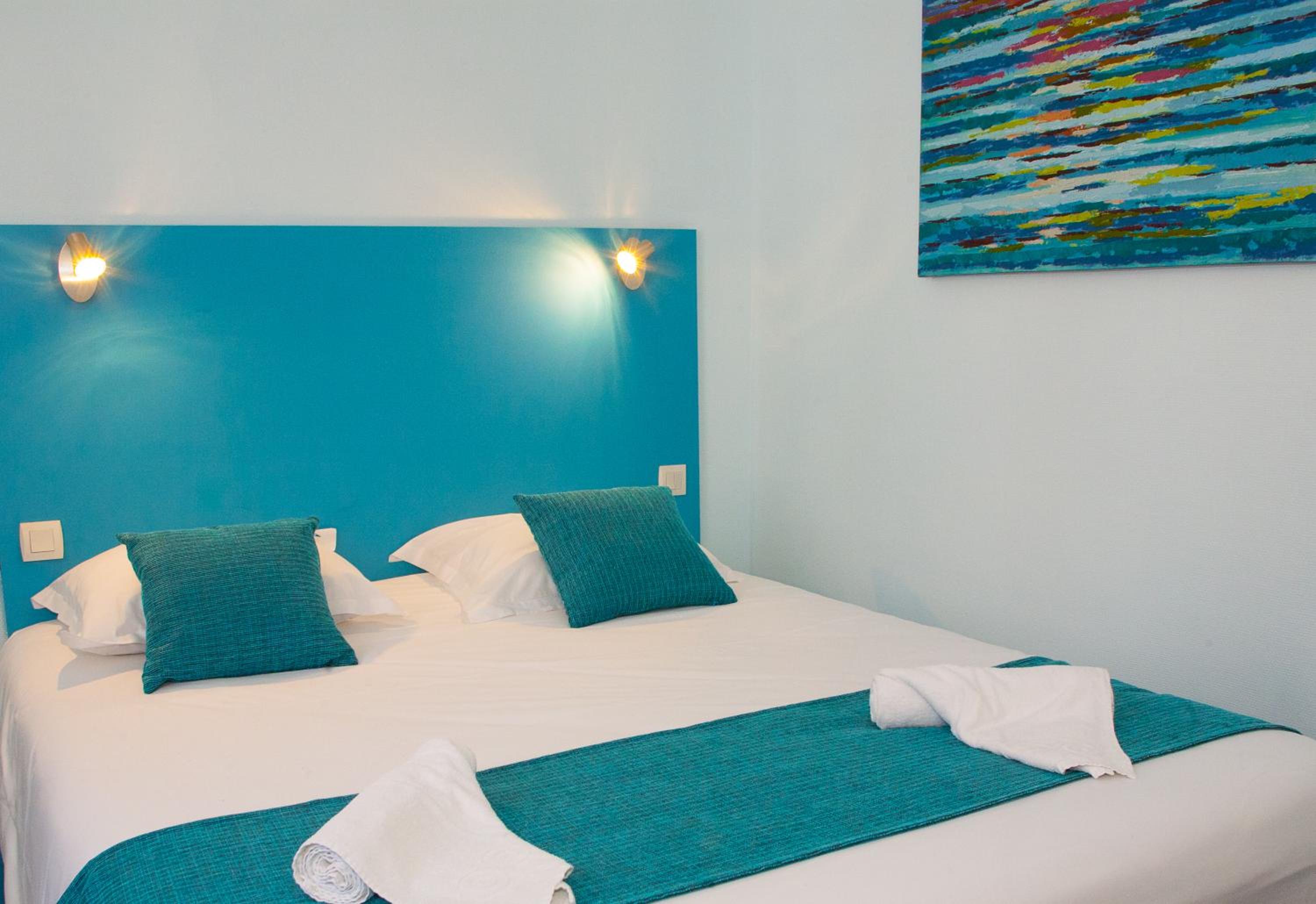 Double Room - Photo 4
