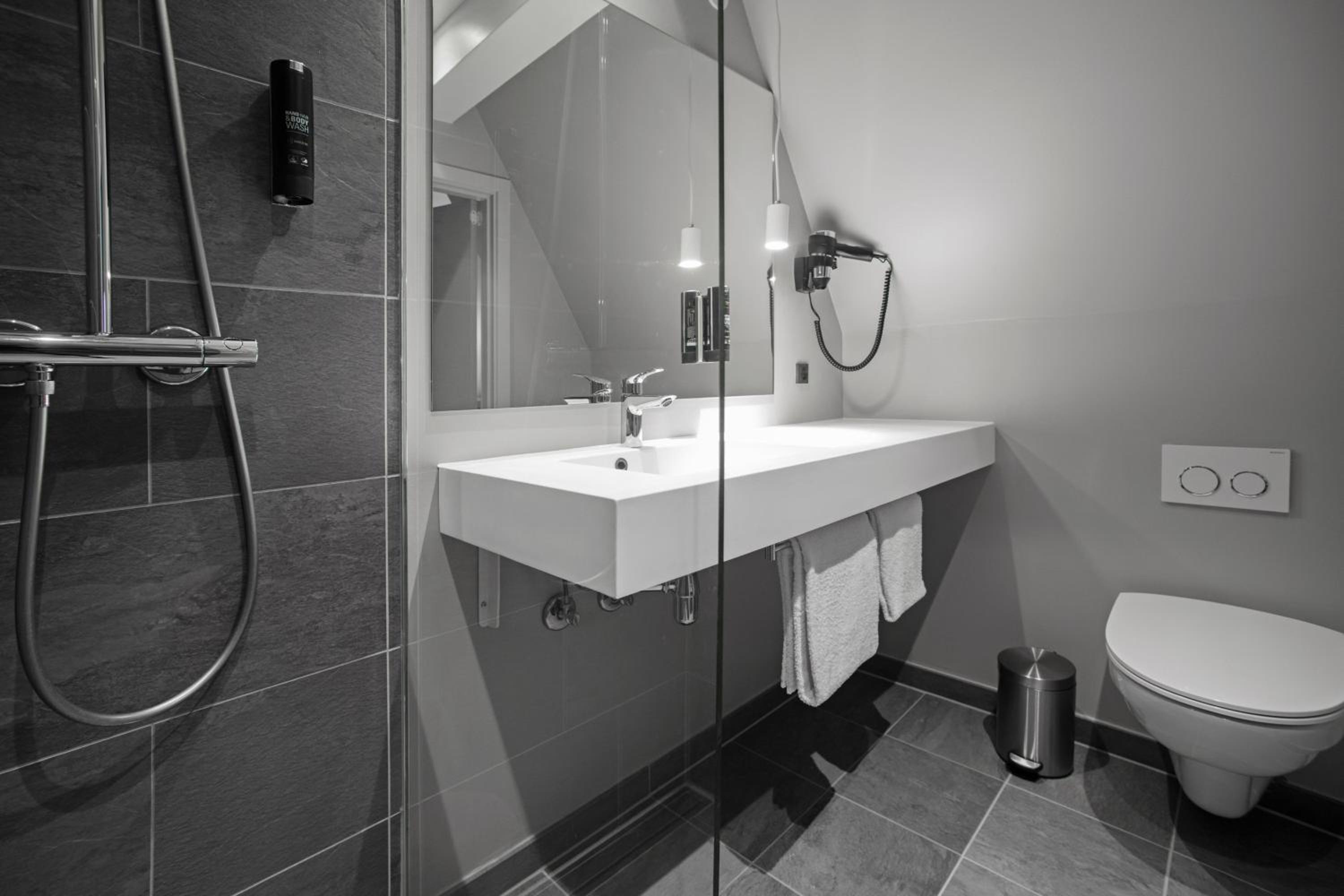 Standard Double King Room - Photo 2