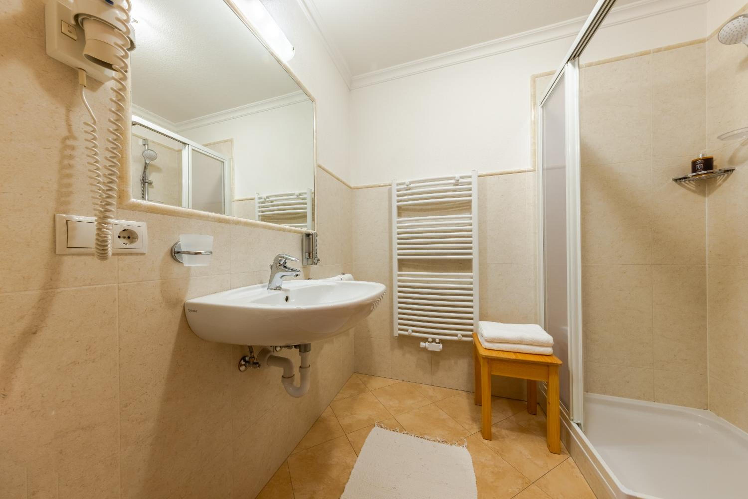 Standard Double Room photo 2