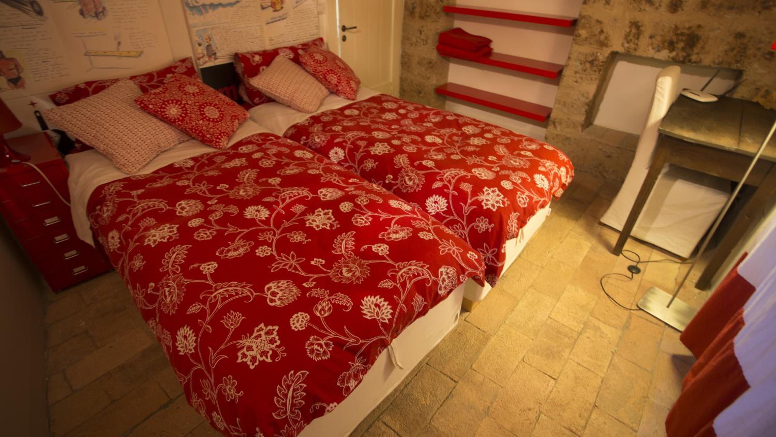 Apartment - Photo 1