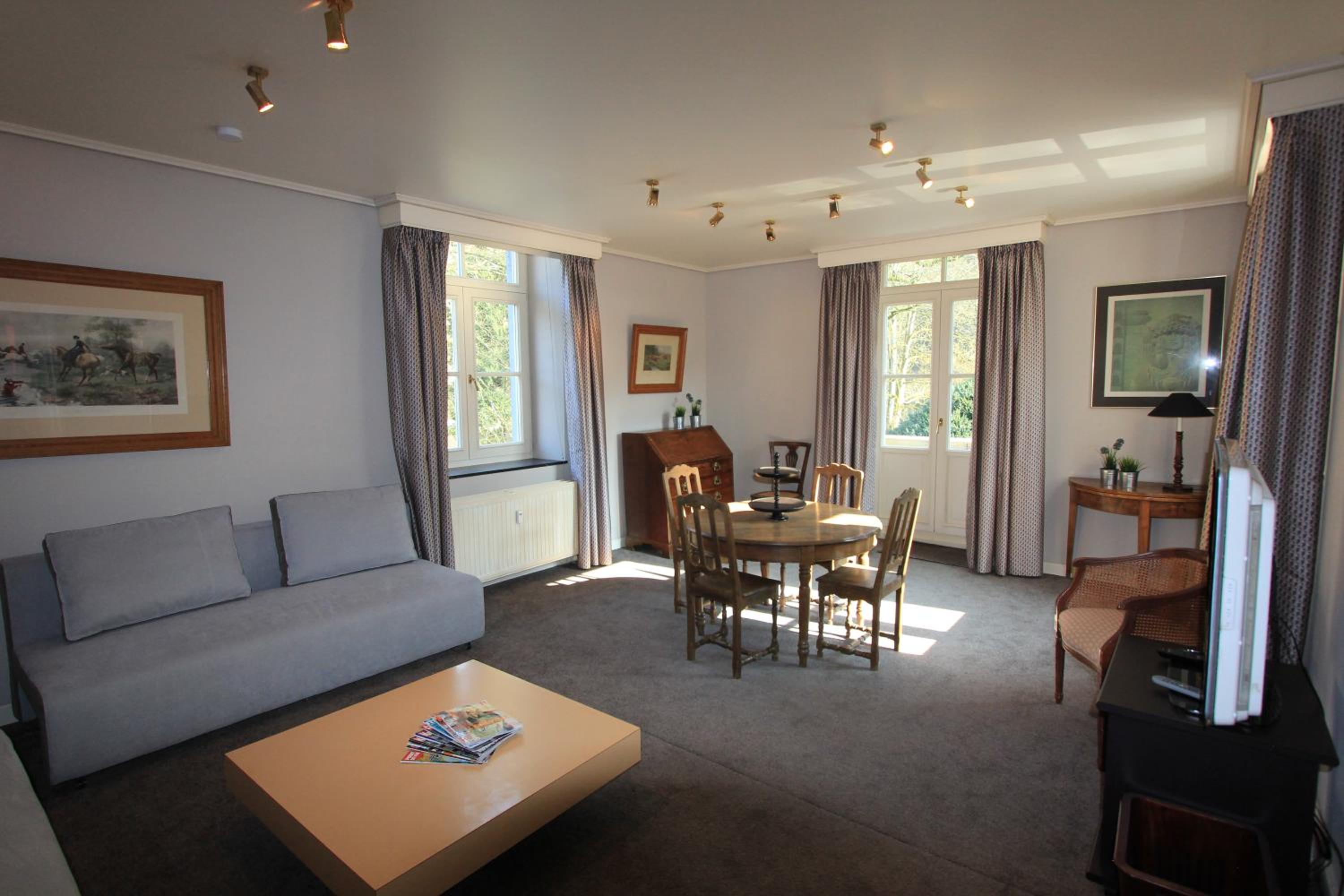 One-Bedroom Apartment with Garden View