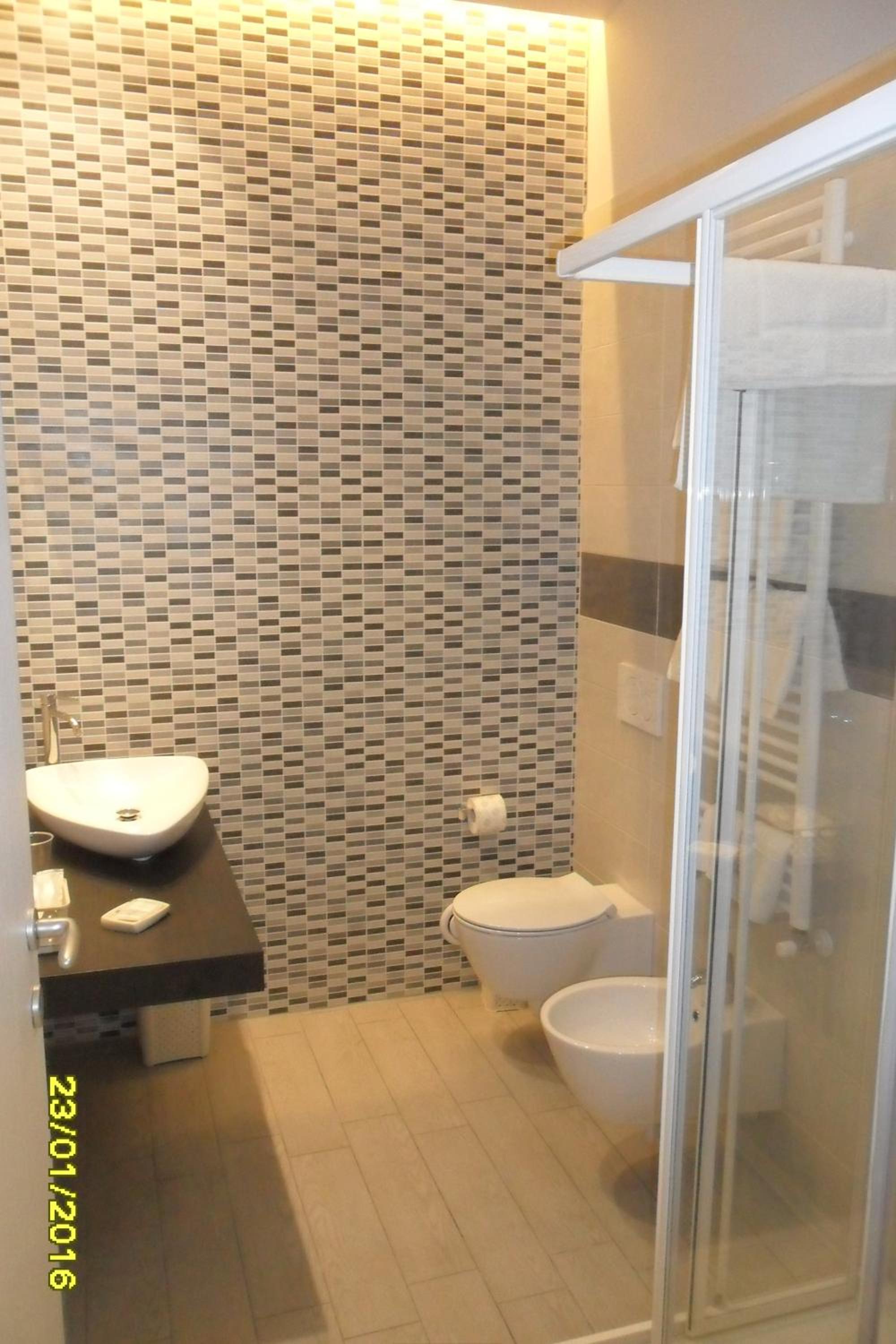 Double Room - Photo 3
