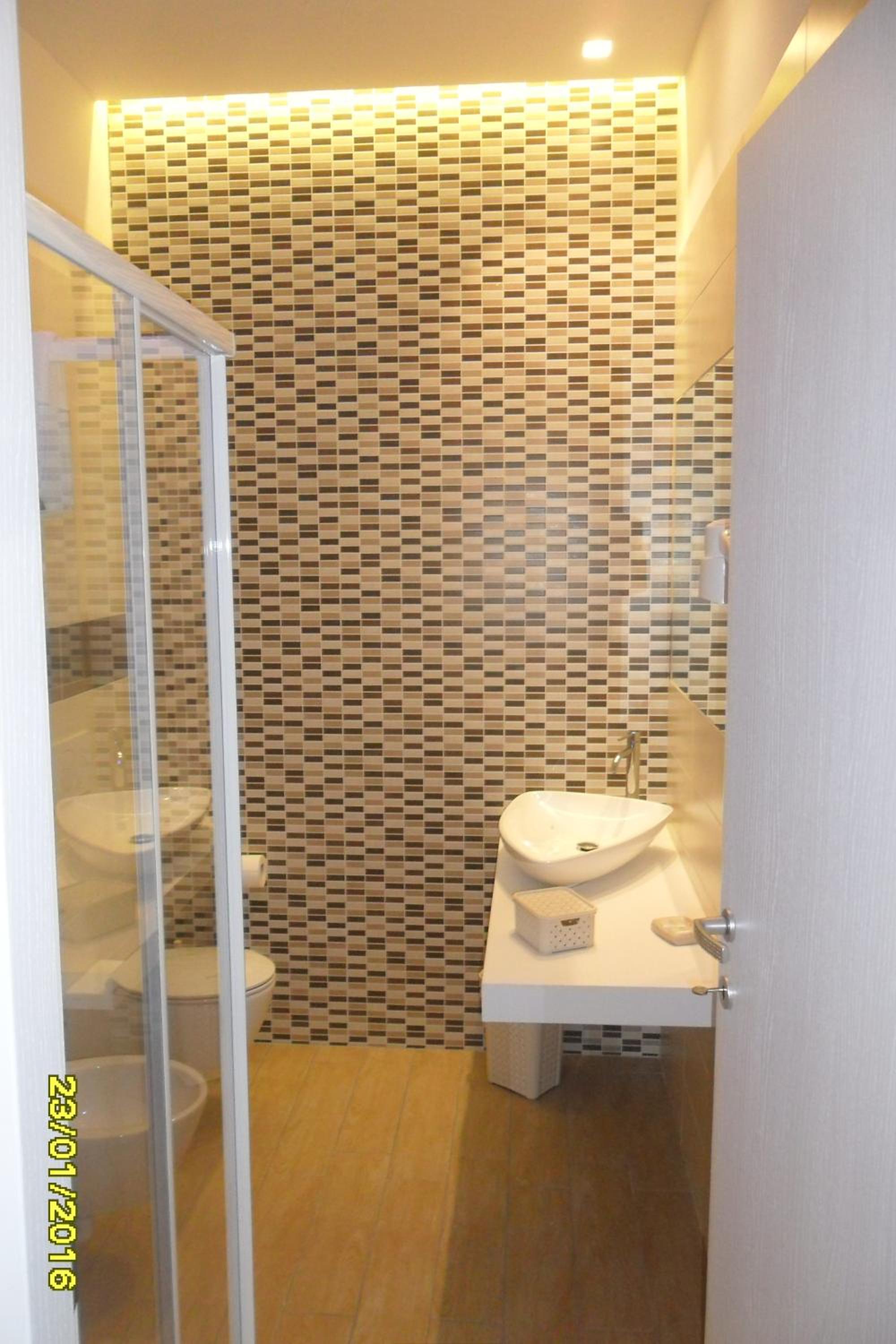 Twin Room - Photo 7