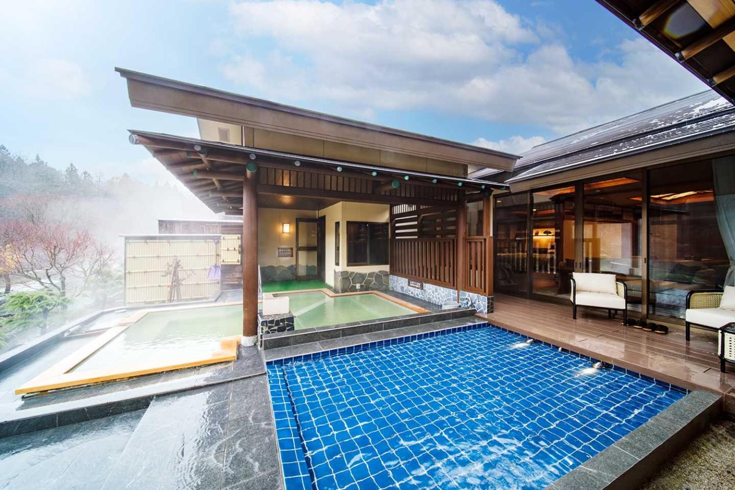 Premium Suite with Open-Air Bath
