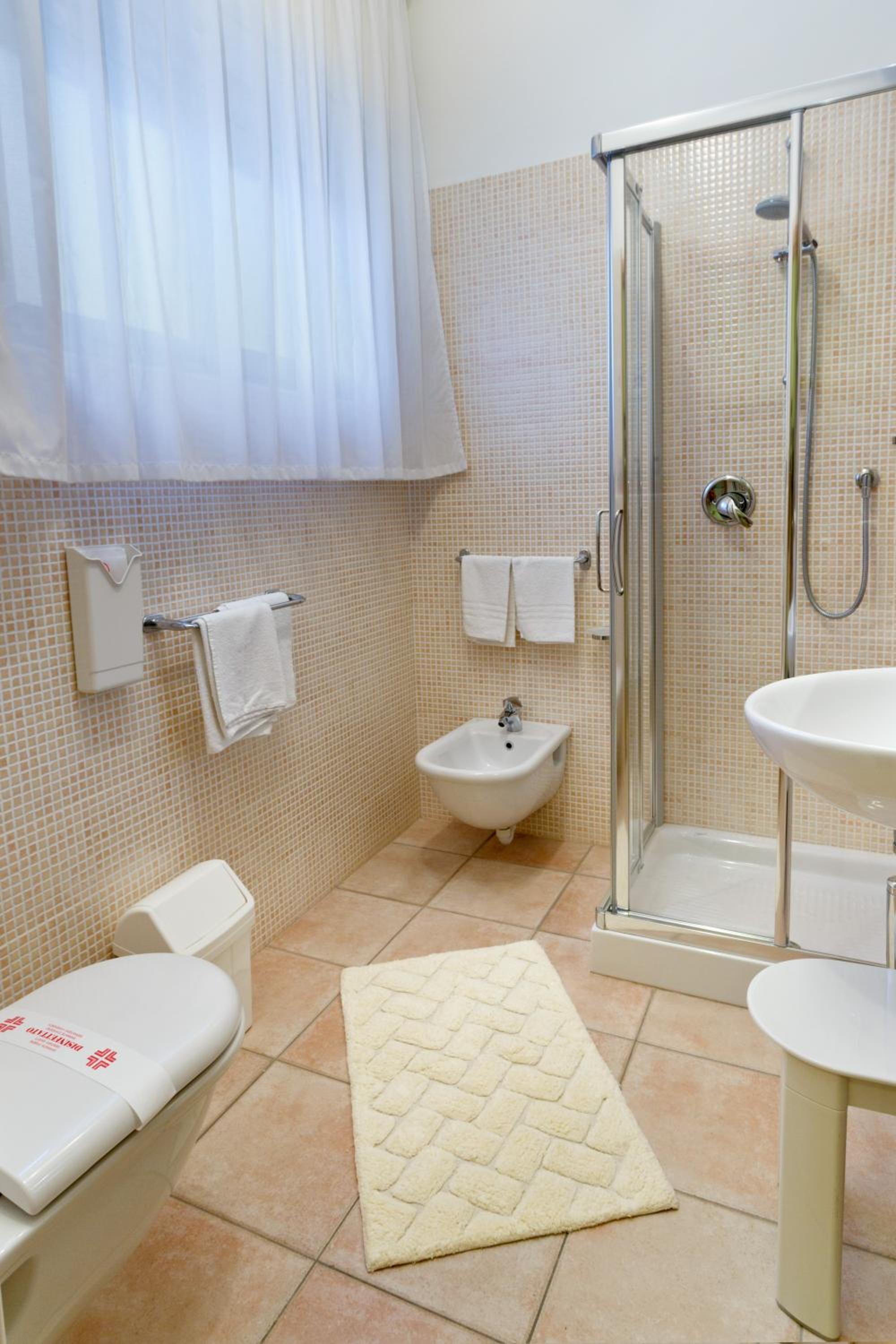 One-Bedroom Apartment - Ground Floor - Photo 11