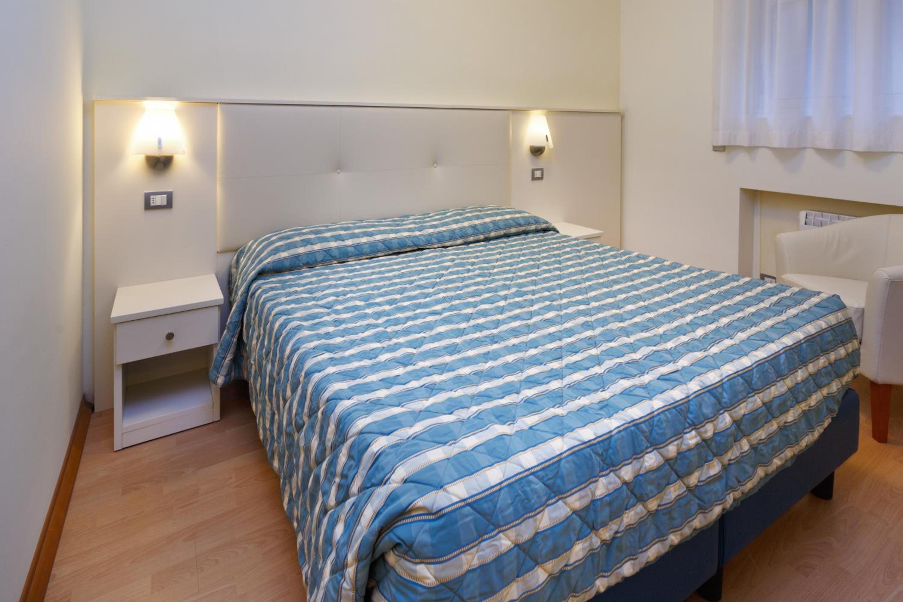 One-Bedroom Apartment - Ground Floor - Photo 13
