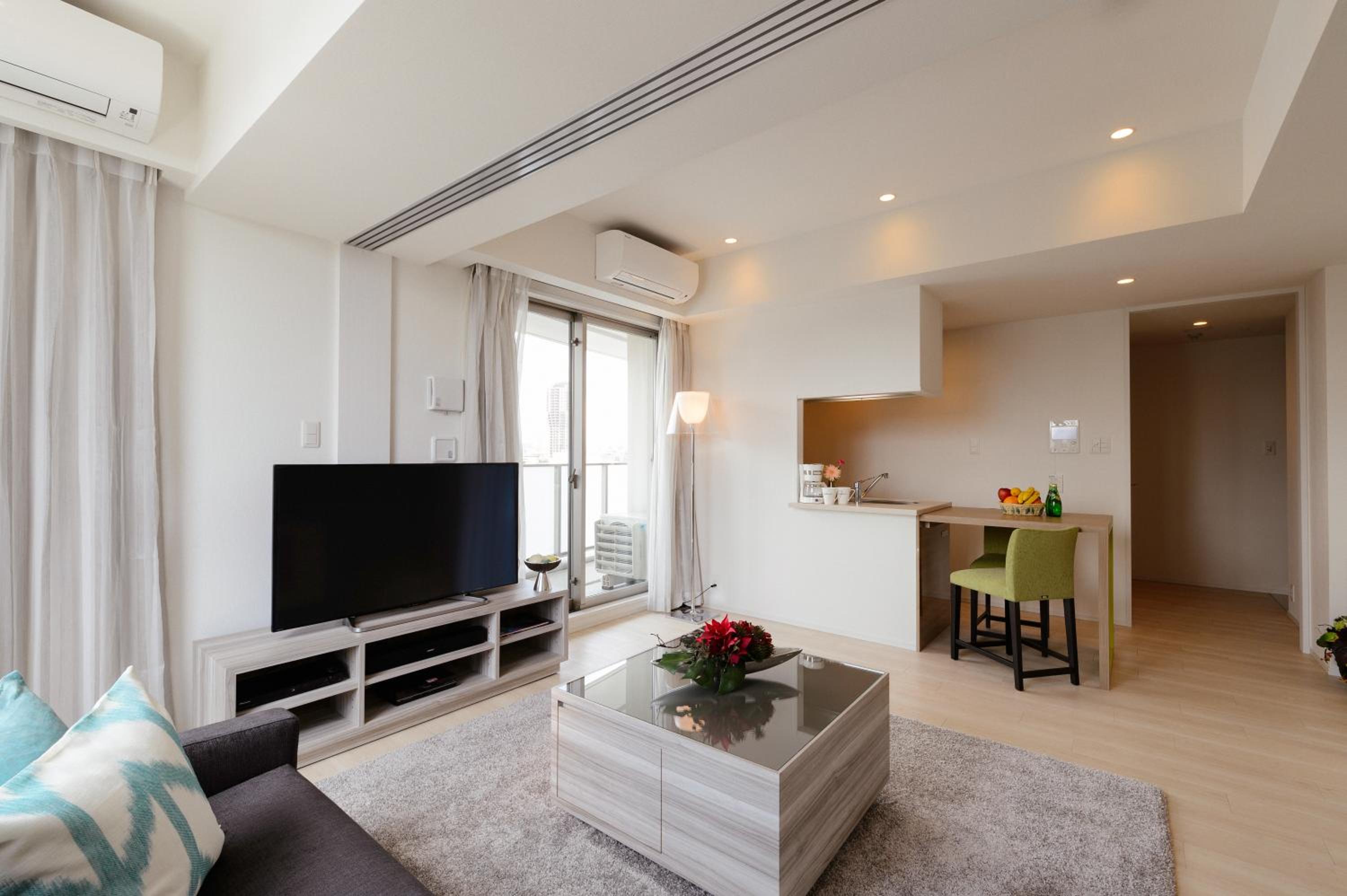 One-Bedroom Deluxe Apartment photo 2