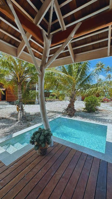 Deluxe Bungalow with Sea View photo 3